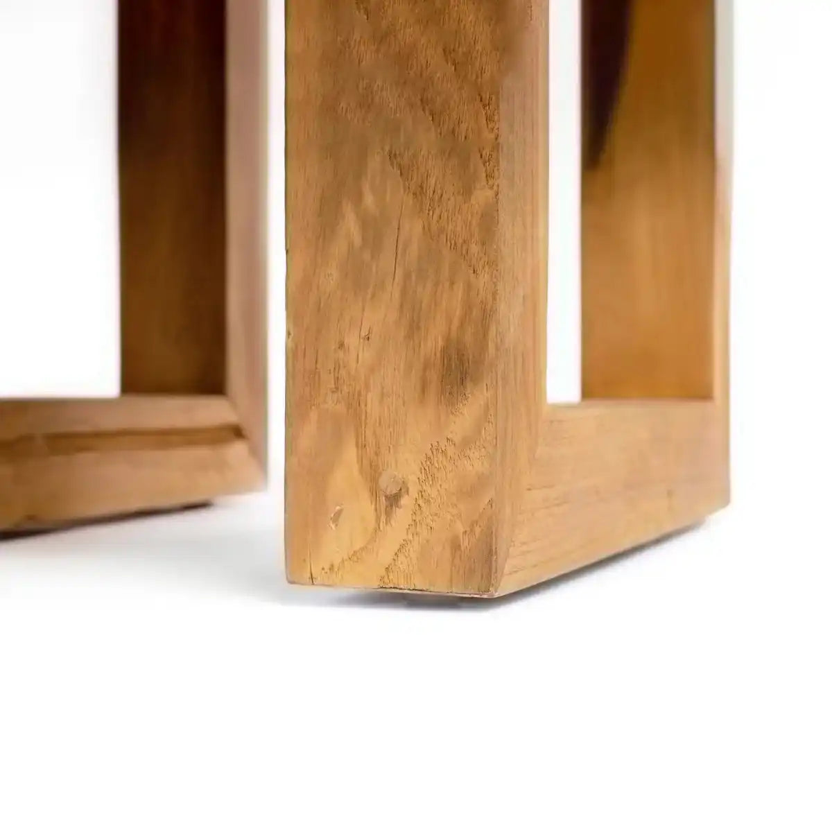Der Beistelltisch aus recyceltem Teakholz – Natur - HomeDesign Knaus