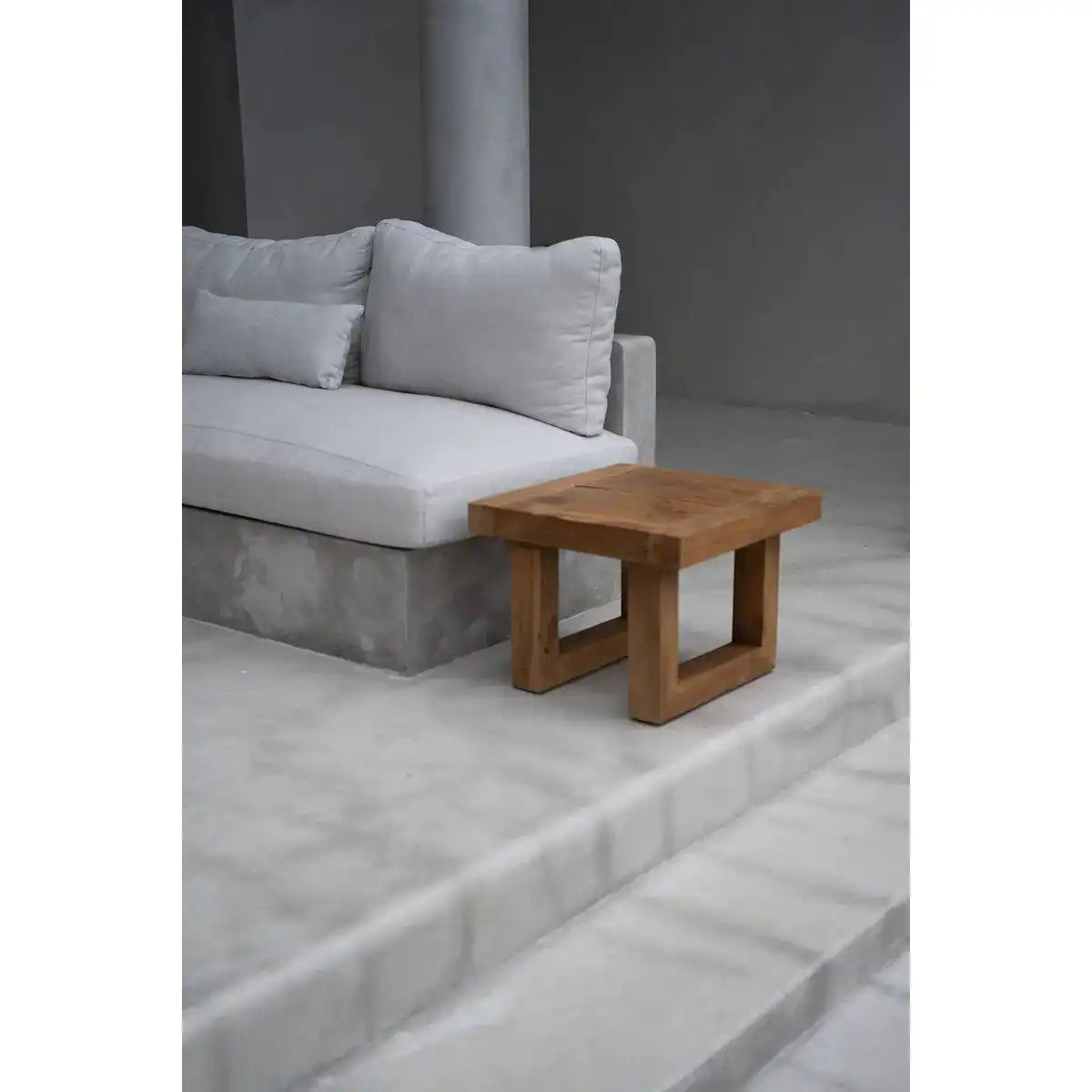 Der Beistelltisch aus recyceltem Teakholz – Natur - HomeDesign Knaus