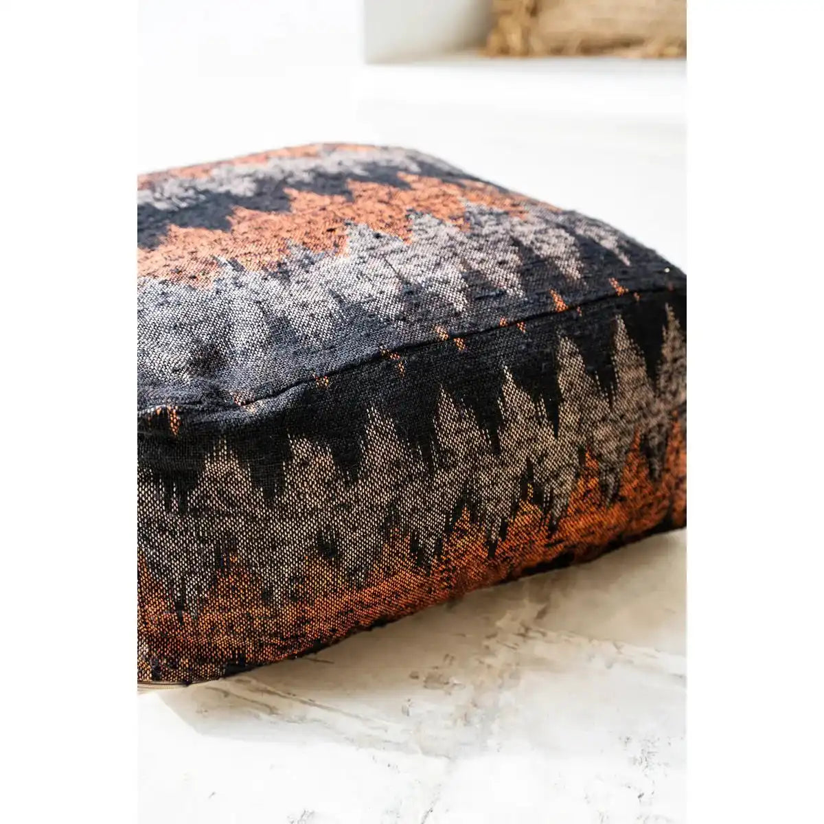 Der Oh My Gee Pouffe – Schwarz Orange - HomeDesign Knaus
