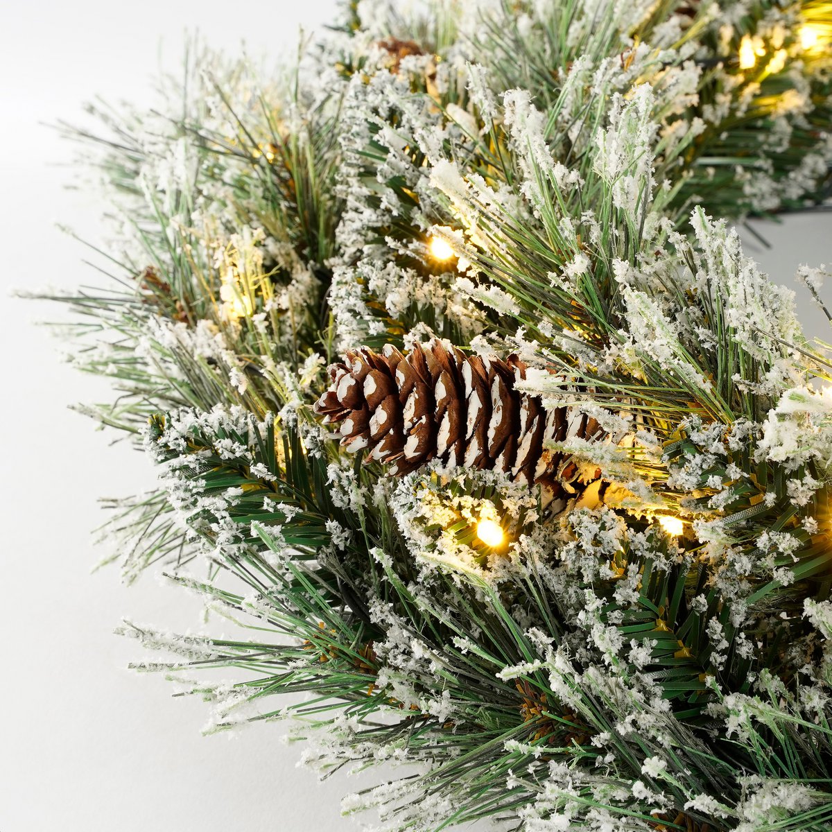 Weihnachtskranz mit LED-Beleuchtung – Ø60 cm – Grün gefrostet