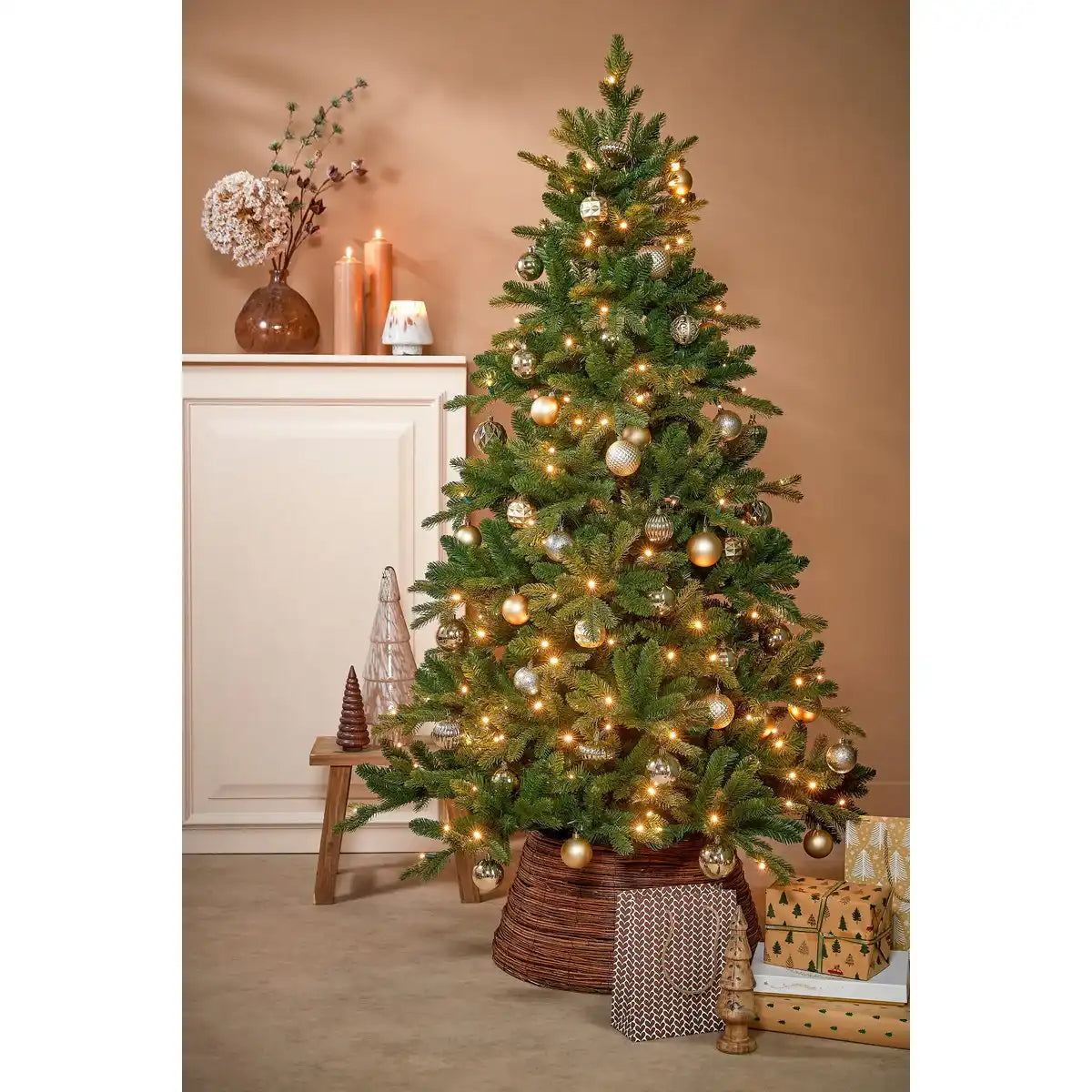 Künstlicher Weihnachtsbaum Slim mit LED-Beleuchtung – H215 x Ø125 cm – Grün