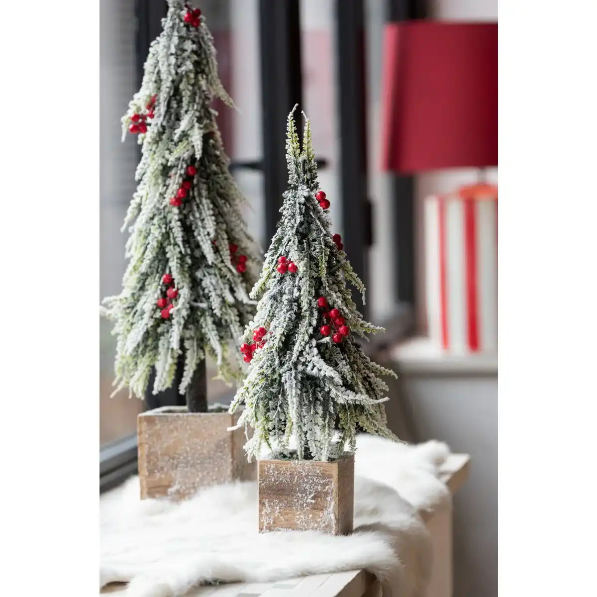 J-Line Weihnachtsbaum+LED Kunststoff Schnee Grün/Rot Klein