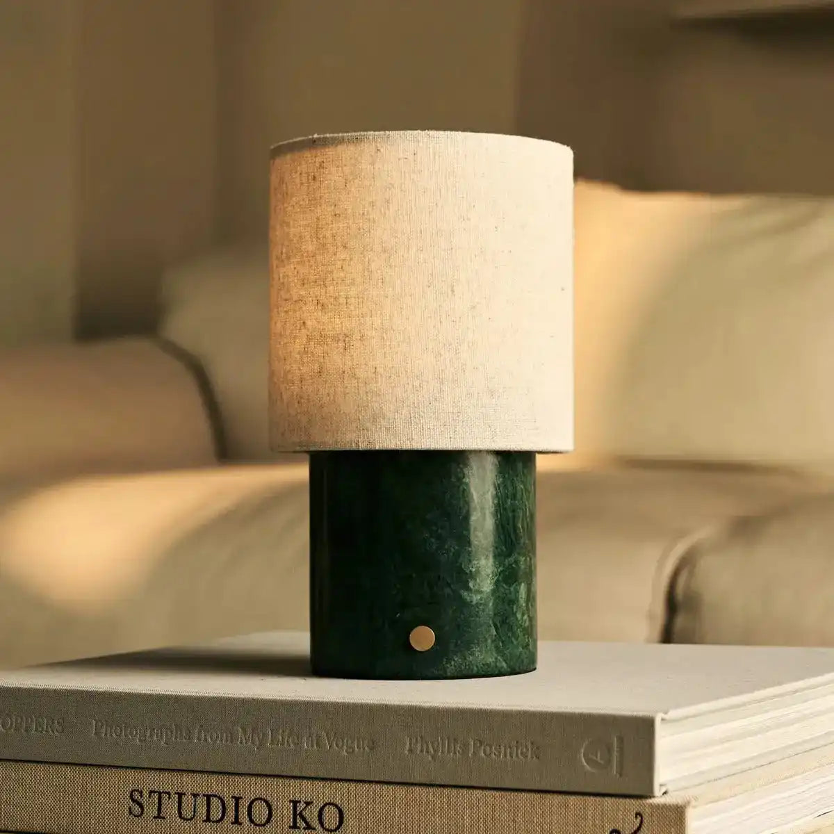 ONODA Green / Verde Alpi - Marmor wiederaufladbare Tischlampe - mit austauschbarer Lampenschatten und wiederaufladbarem Design