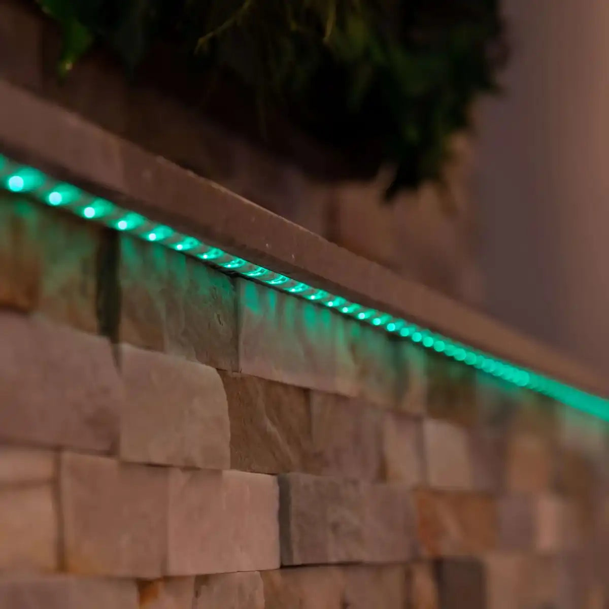 Digitaler Indoor LED-Stripe 5m, aus Kunststoff, bunt, integrierte LED