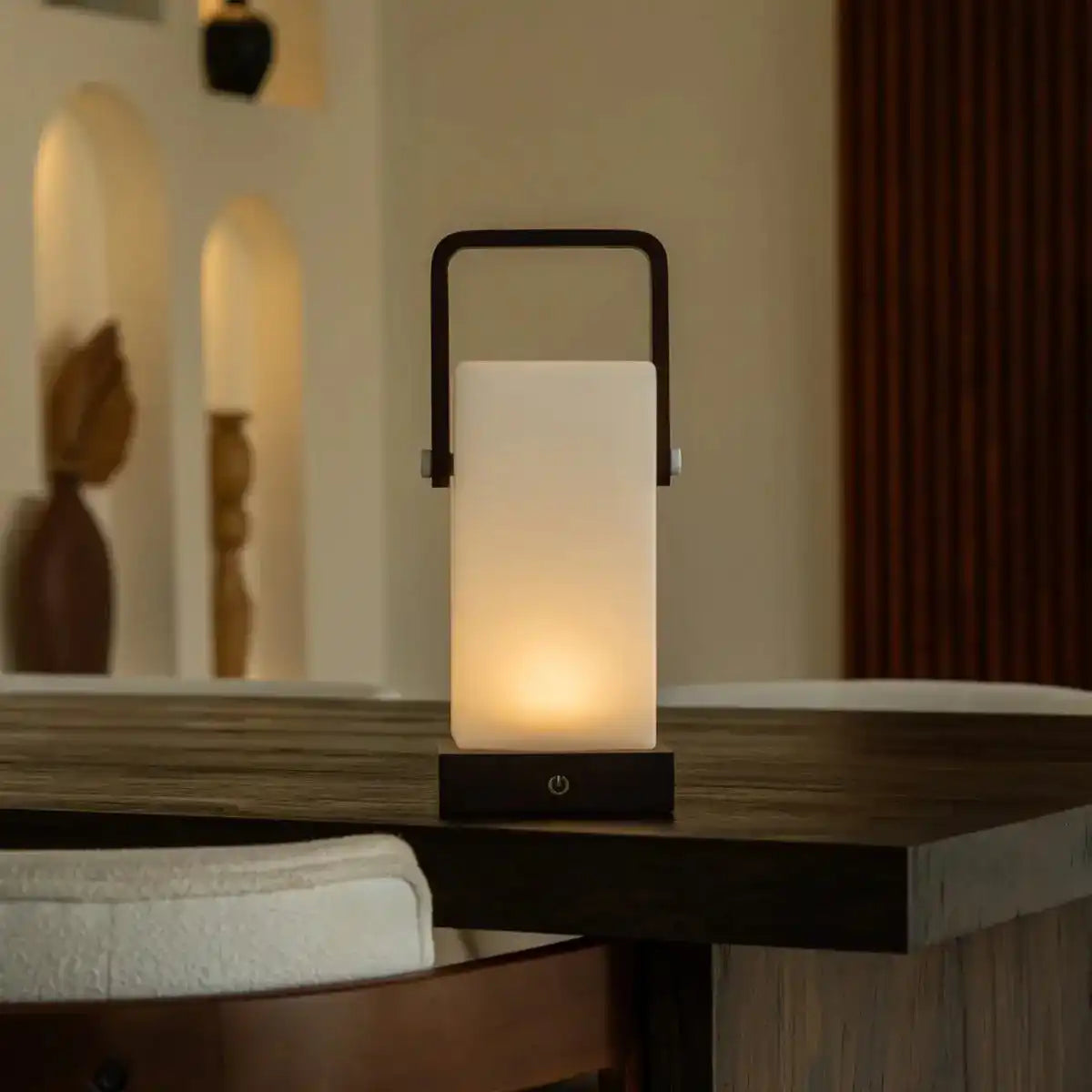 Harper dunkelbraune Holzlampe – kabellose wiederaufladbare Tischlampe mit Griff