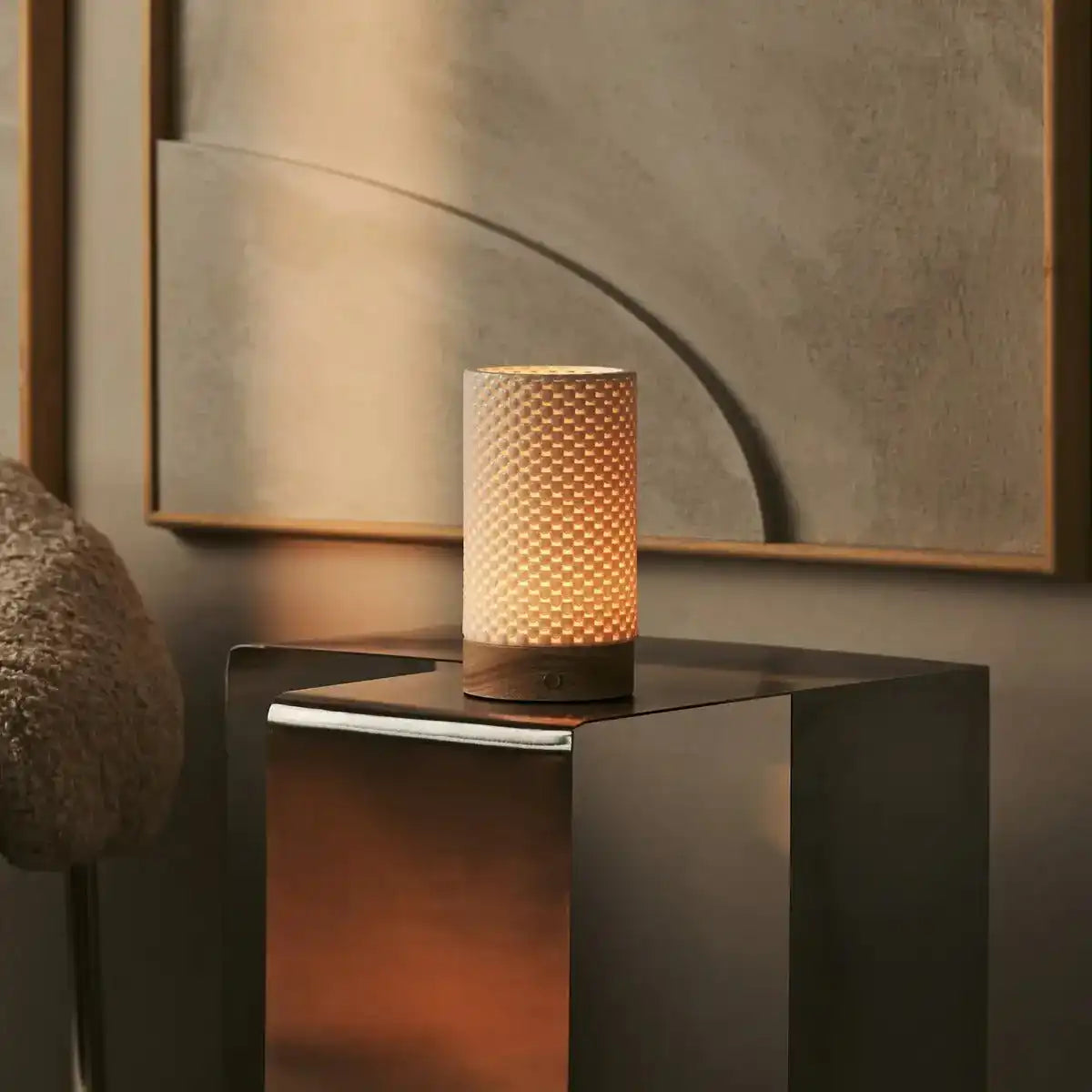 Luna hellbraun wiederaufladbare Tischlampe in 3D-gedrucktem Porzellan-schnurlos, dimmbar und bis zu 100 Stunden Licht
