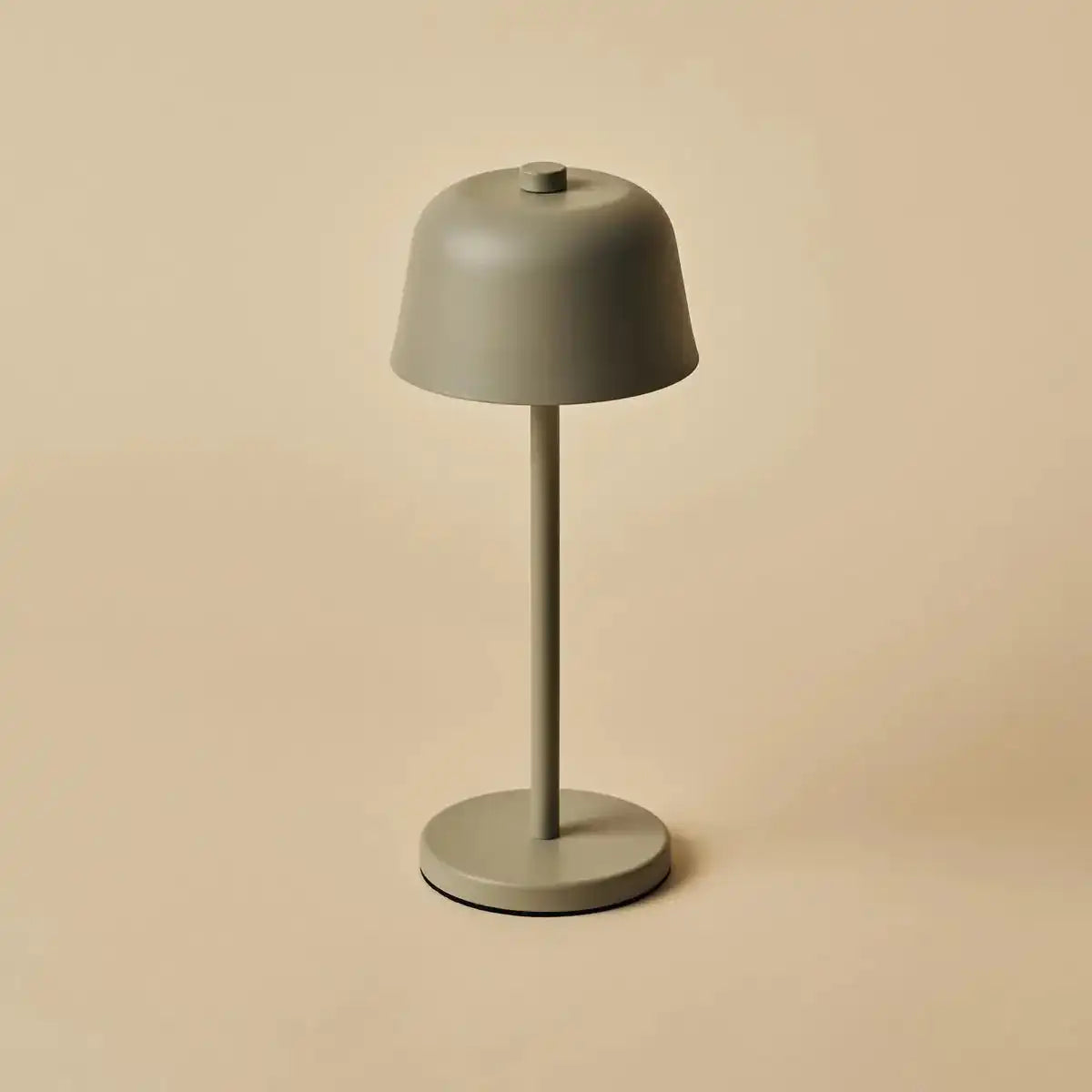 Anton Shadow Grey wiederaufladbare Tischlampe | Stilvolle und schnurlose Beleuchtung