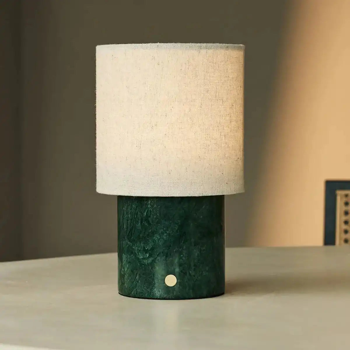 ONODA Green / Verde Alpi - Marmor wiederaufladbare Tischlampe - mit austauschbarer Lampenschatten und wiederaufladbarem Design