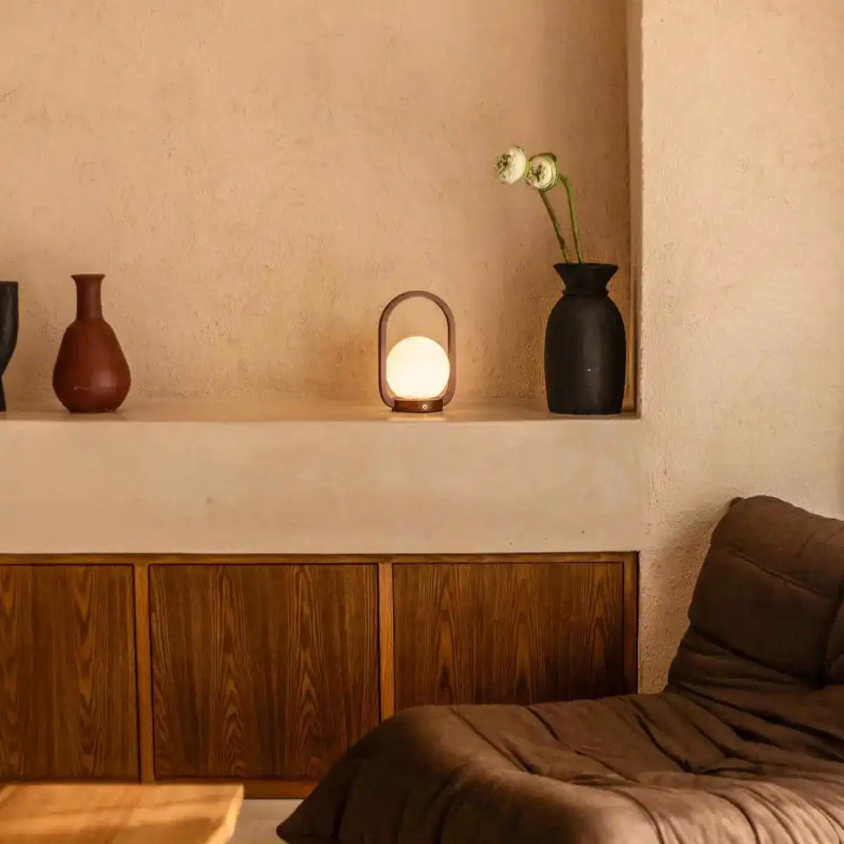 Skye Kastanienbraune kabellose Holzlampe | Wiederaufladbar und dimmbar