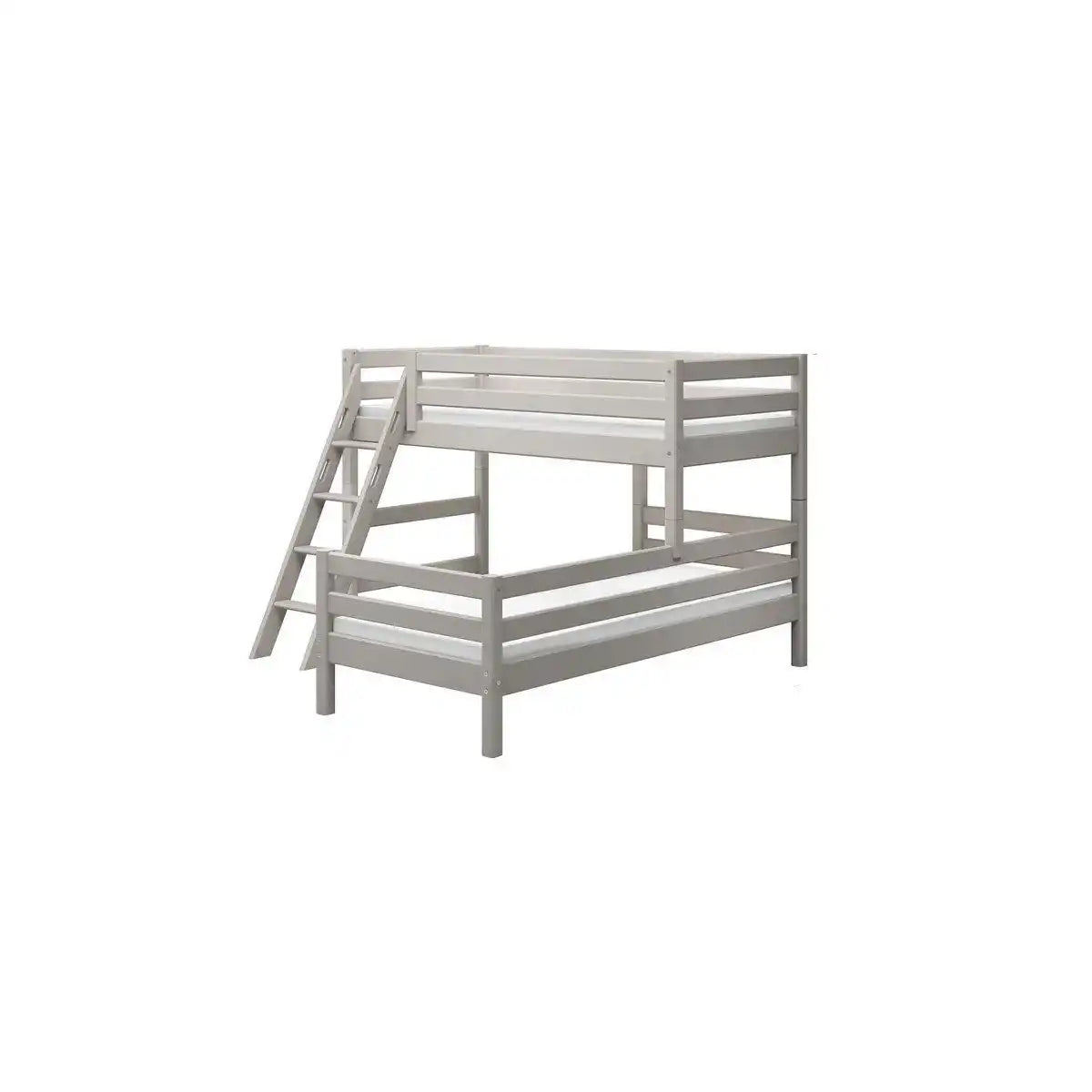 Halbhohes Bett m. schräge Leiter - HomeDesign Knaus