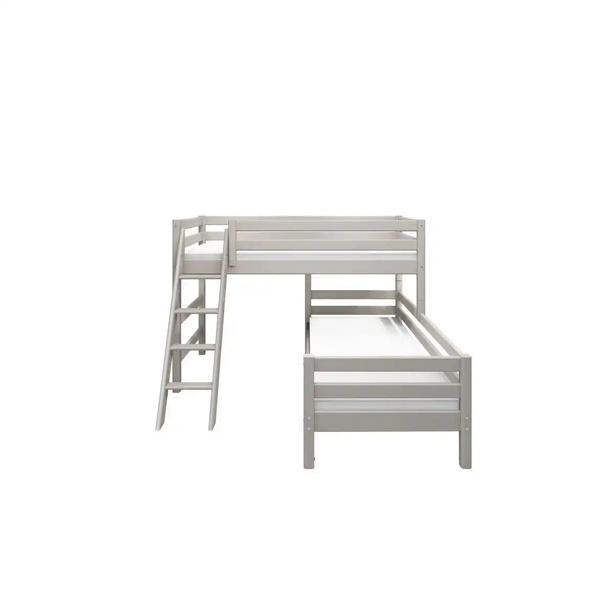 Halbhohes Bett m. schräge Leiter - HomeDesign Knaus