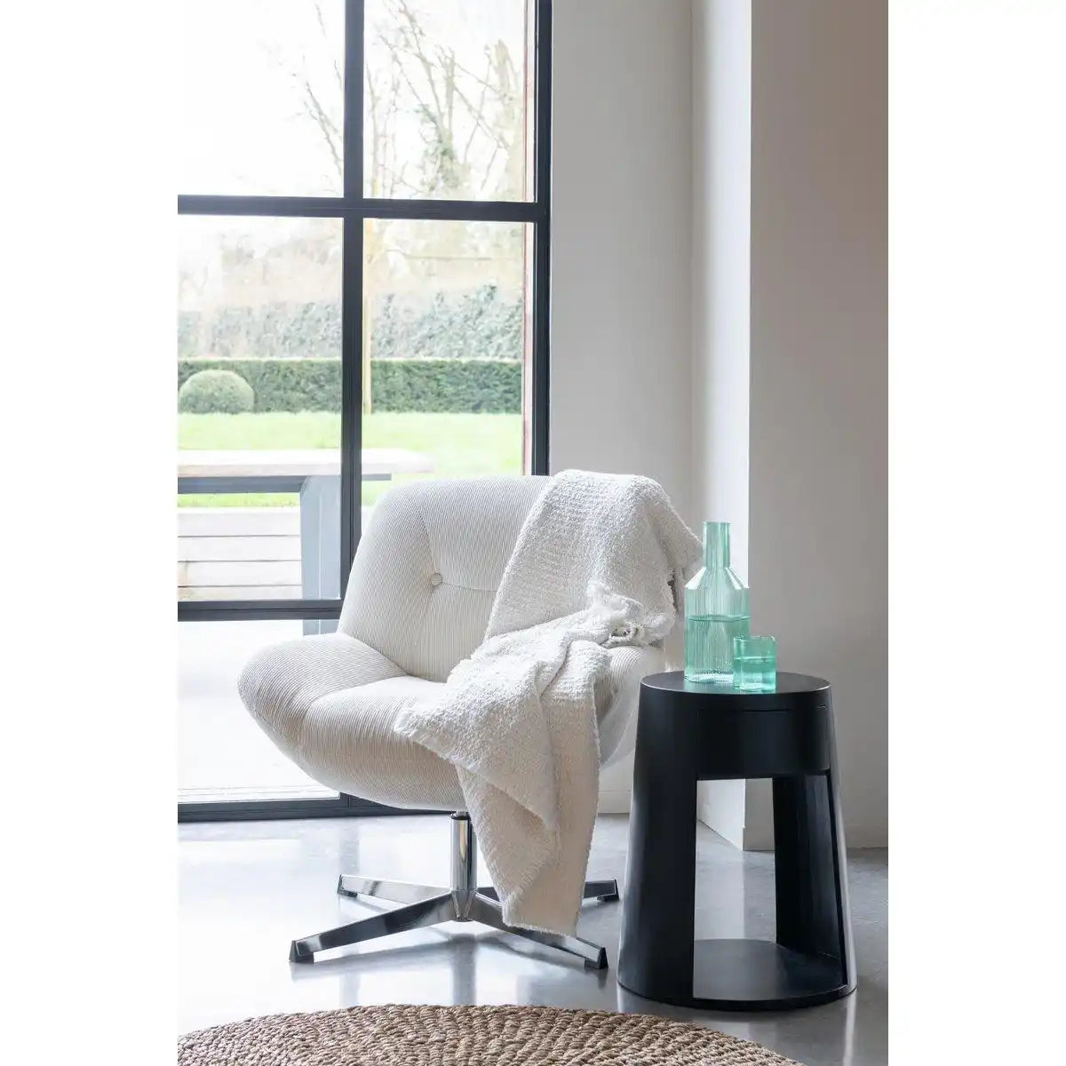 J-Line Beistelltisch aus gezeichnetem Mangoholz/MDF schwarz - HomeDesign Knaus