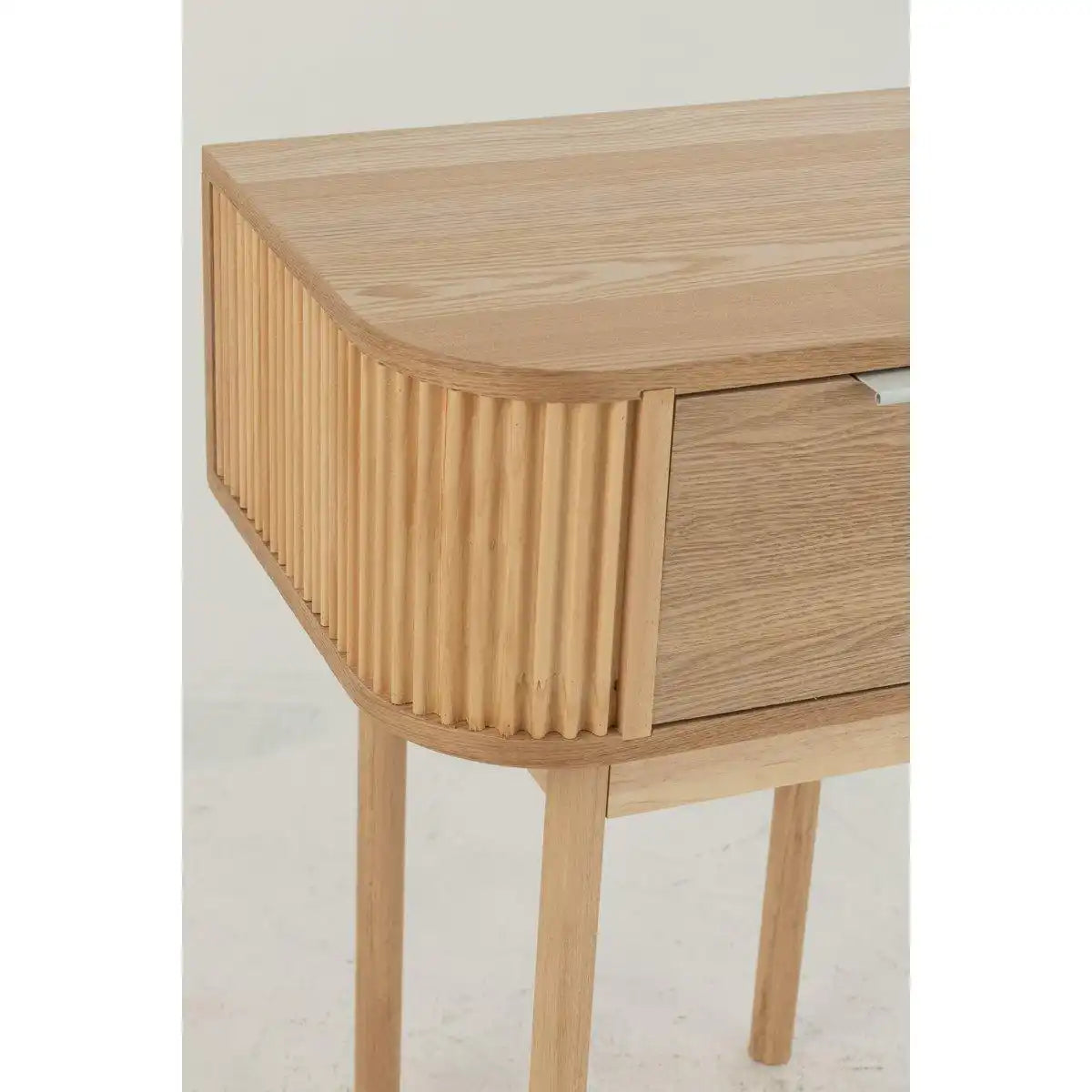 J-Line-Bettaufgabe rund um MDF/Dennenhout Naturel - HomeDesign Knaus