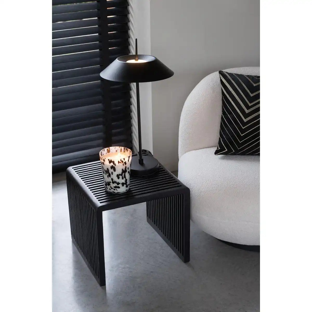 J-Line Couchtisch Cube Recyceltes Teakholz – Holz – Schwarz - HomeDesign Knaus