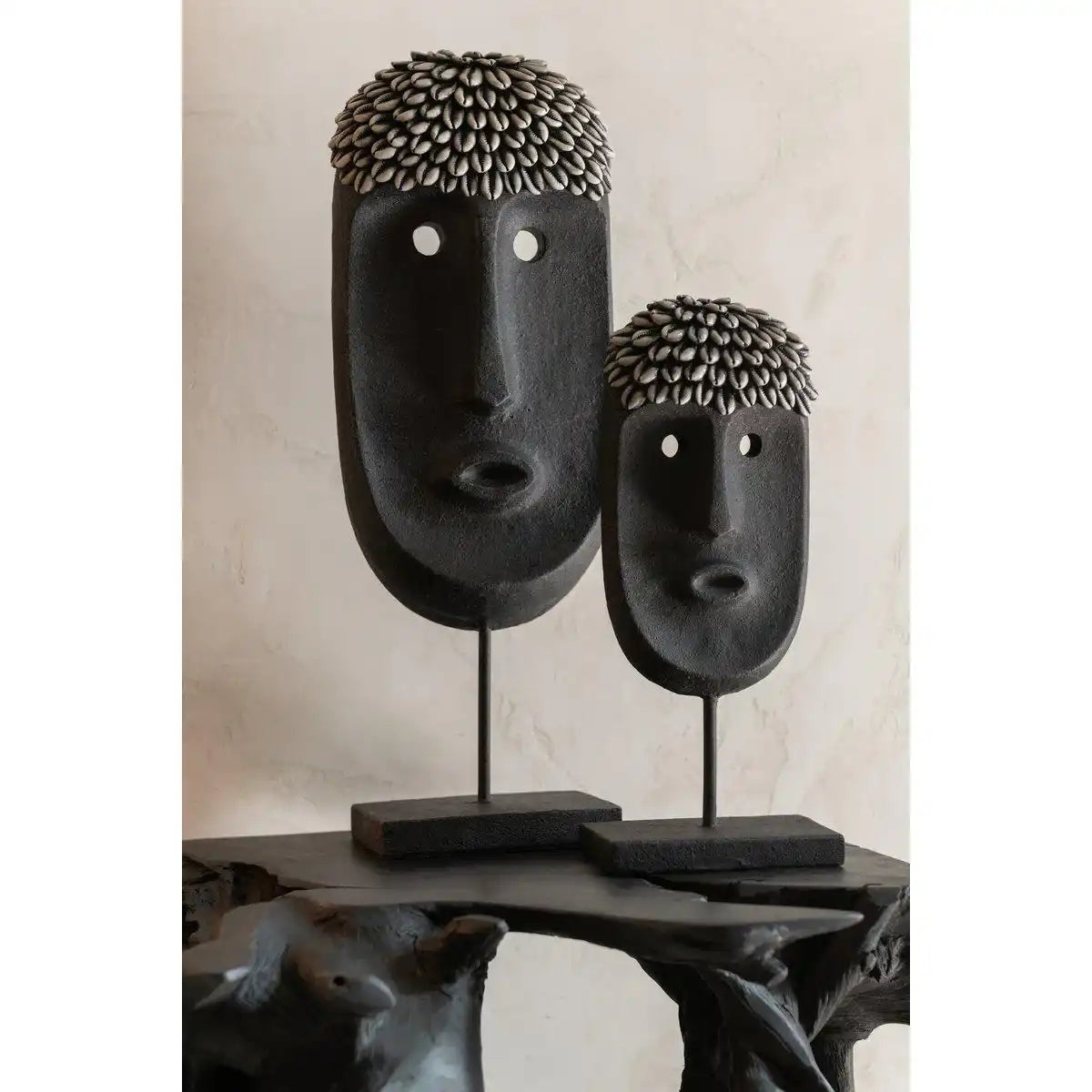 J-Line Dekoration Face Ethnic – Stein/Résine – Schwarz – groß - HomeDesign Knaus