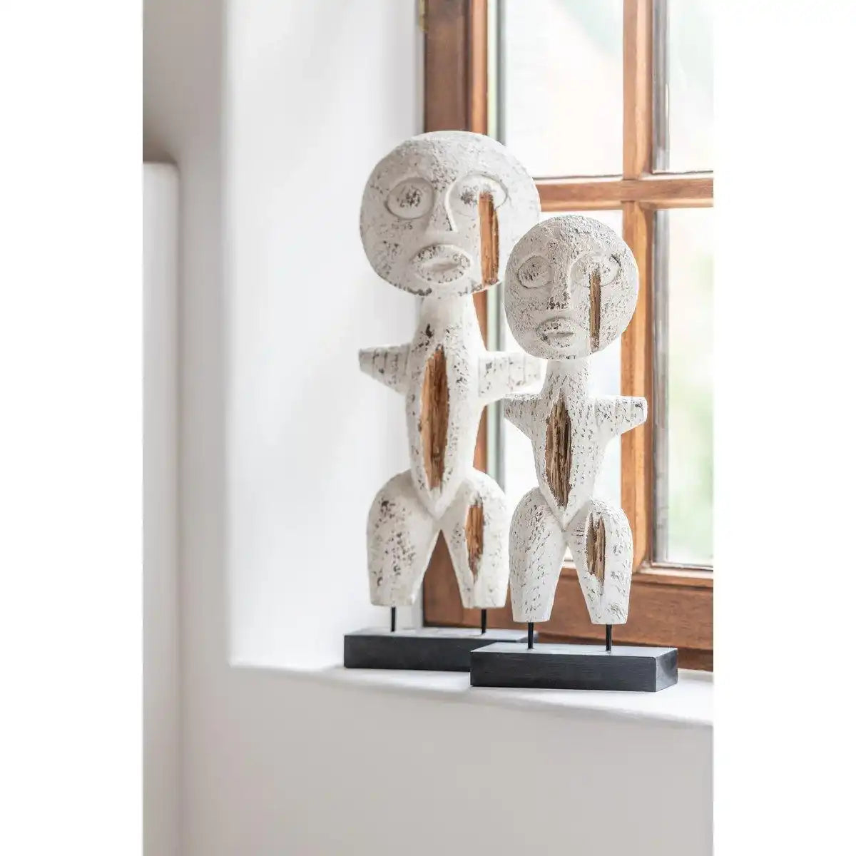 J-Line Figur Primitive Albasia - Holz - Weiß - Mittelgroß - HomeDesign Knaus