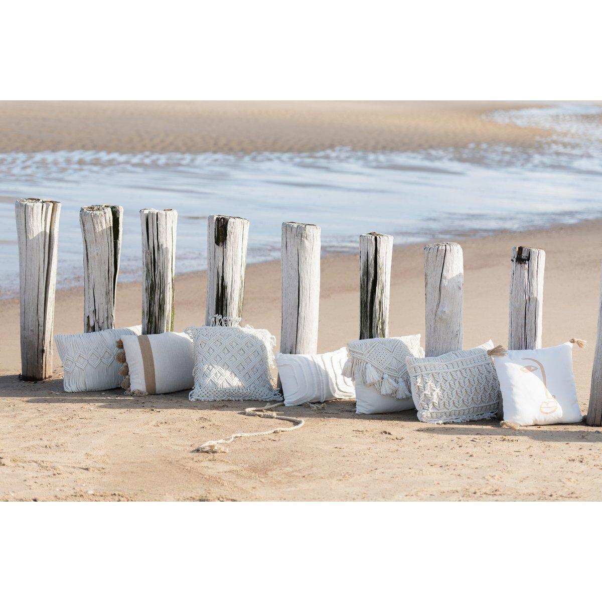 J-Line Kissen Cozy – Baumwolle – gebrochenes Weiß – groß - HomeDesign Knaus