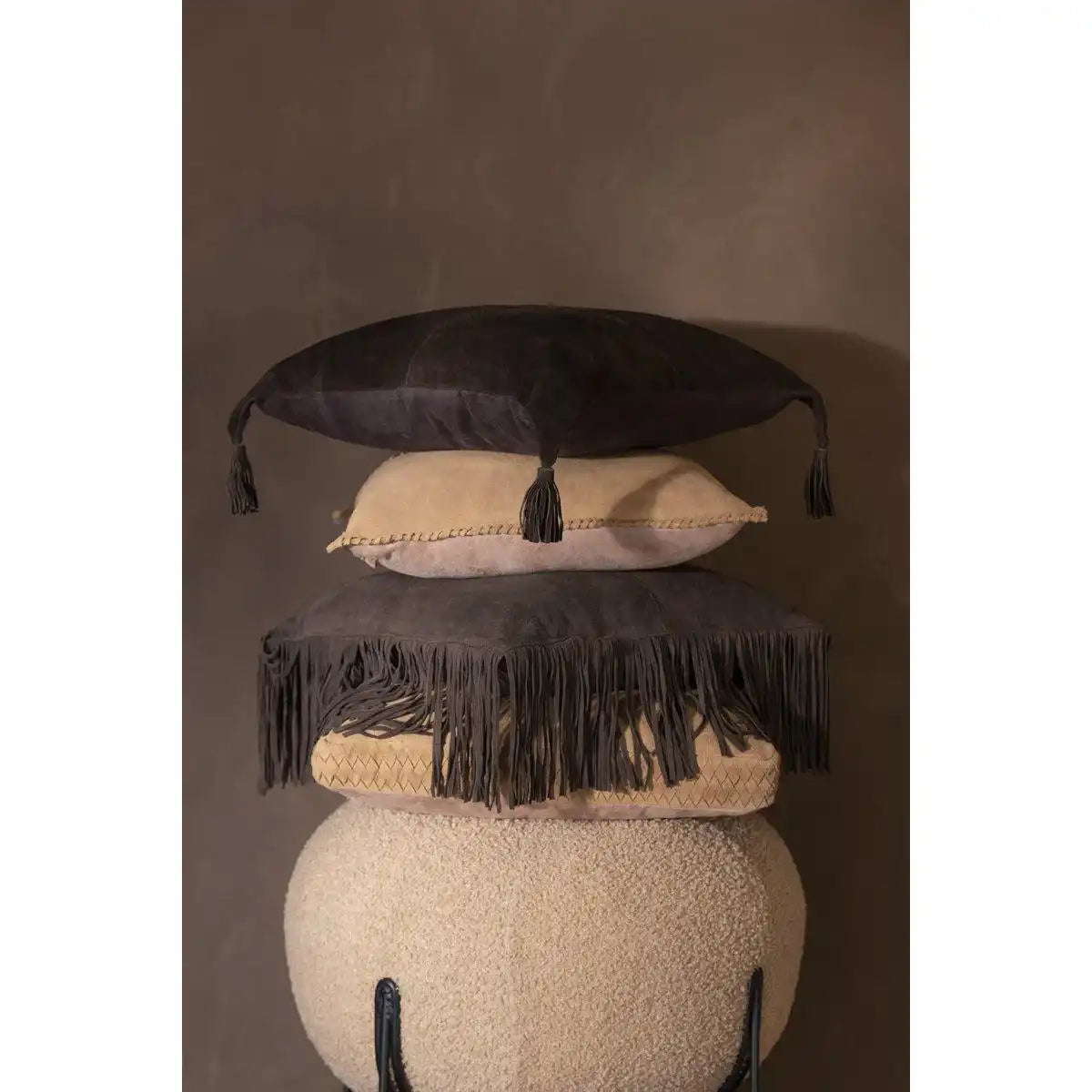J-Line Kissen Fringe – Leder – Braun - HomeDesign Knaus