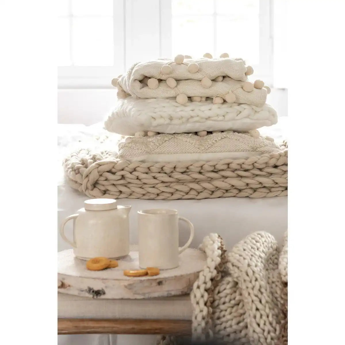 J-Line Kissen gestricktes quadratisches Acryl – Polyester – weiß - HomeDesign Knaus