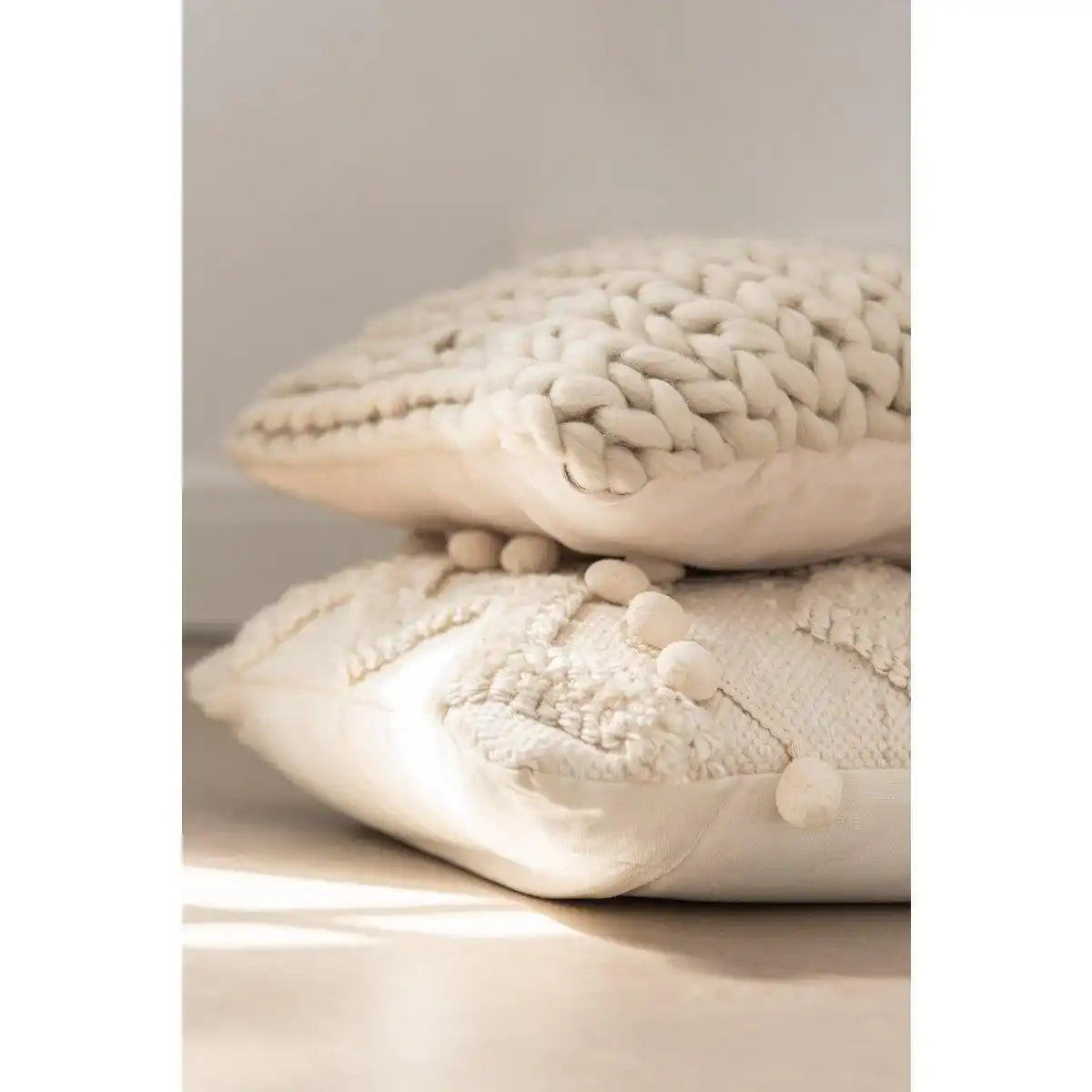 J-Line Kissen gestricktes quadratisches Acryl – Polyester – weiß - HomeDesign Knaus