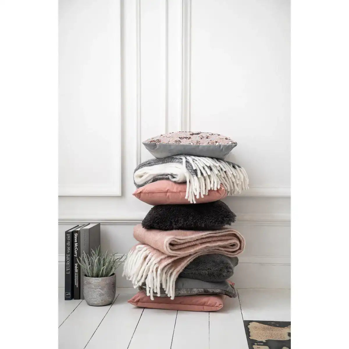 J-Line Kissen Square Sheepskin – Polyester – Dunkelgrau - HomeDesign Knaus