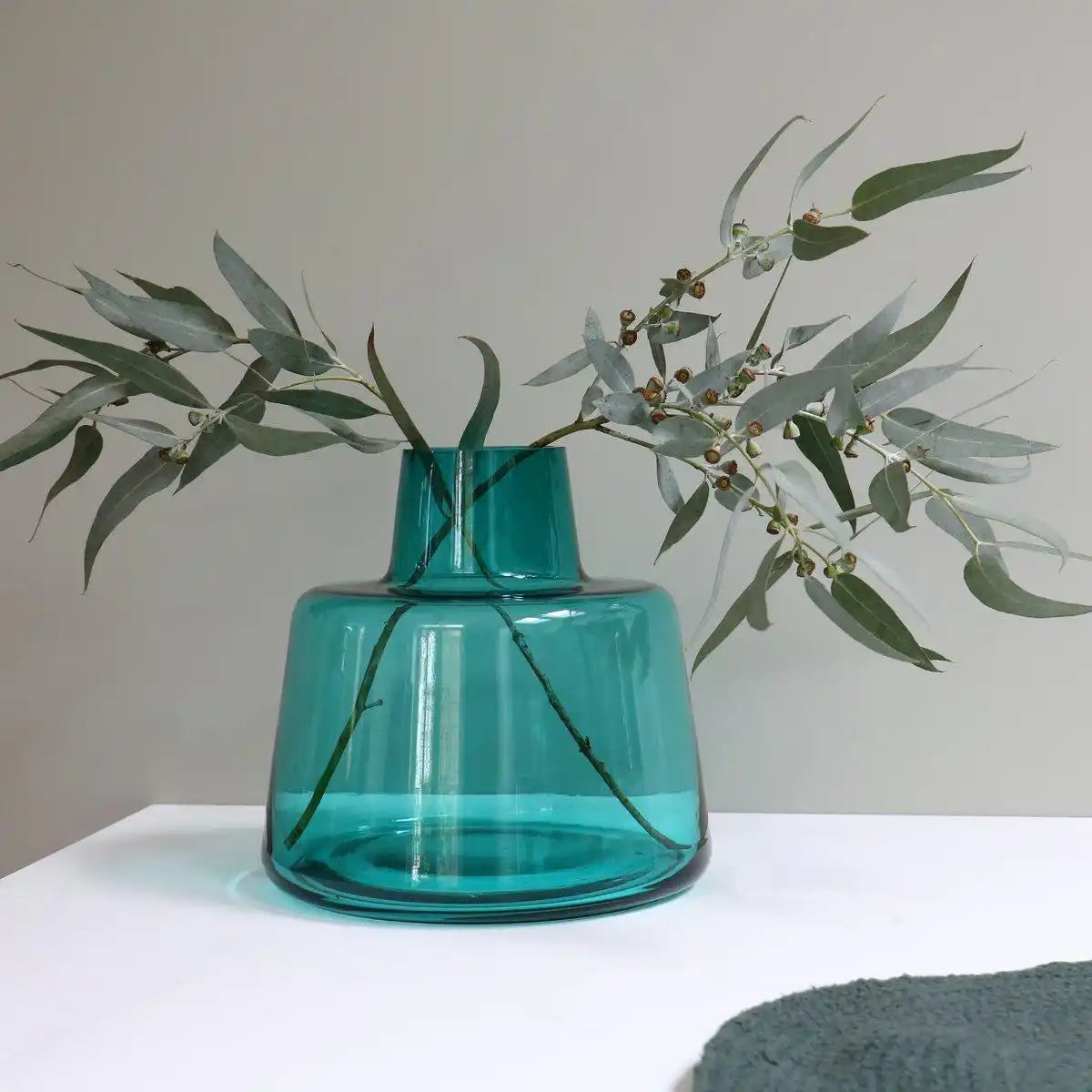 Jana Blumenvase Glasvase Handgefertigt grün - HomeDesign Knaus