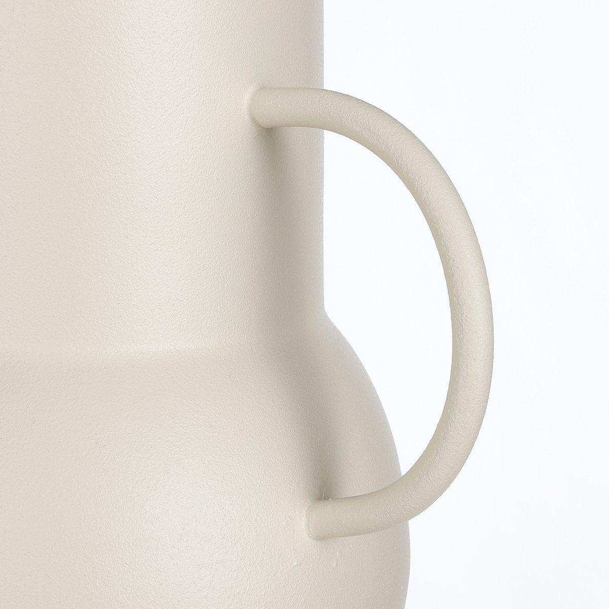 Jari Vase – L24 x B15 x H35 cm – Metall – gebrochenes Weiß - HomeDesign Knaus