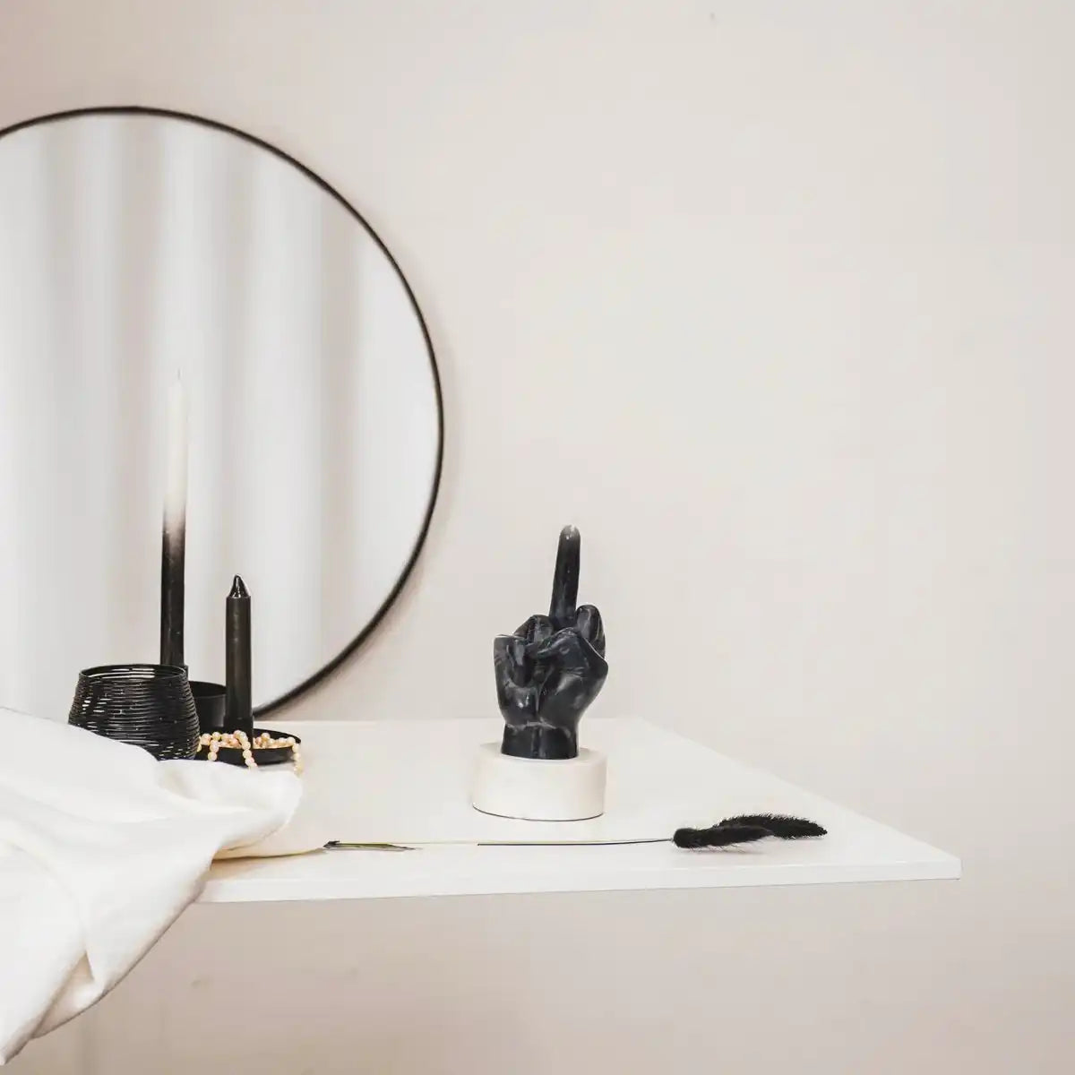 Kerze - Mittelfinger - Wachs - Schwarz - 570 Gramm - 10x9x17cm - HomeDesign Knaus