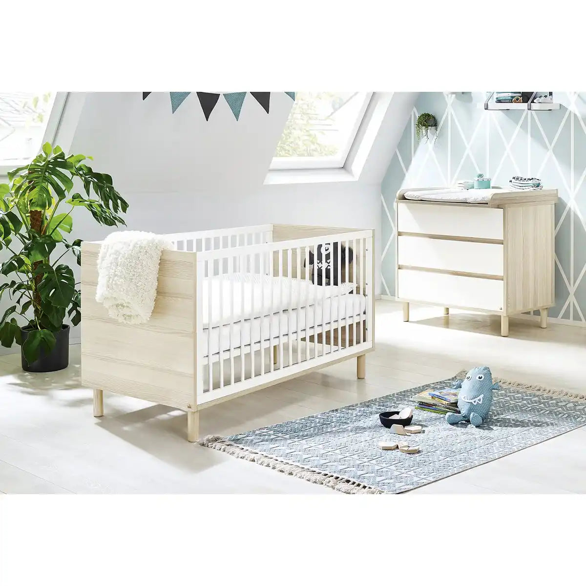 Kinderbett 'Flow' - HomeDesign Knaus
