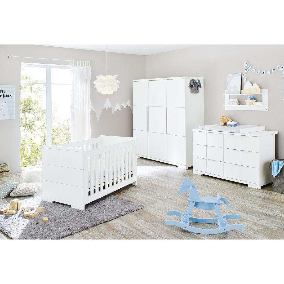 Kinderzimmer 'Polar' extra breit groß, inkl. Wandregal4-teilig: Kinderbett, extrabreite Wickelkommode, großer Kleiderschrank, Wandregal - HomeDesign Knaus