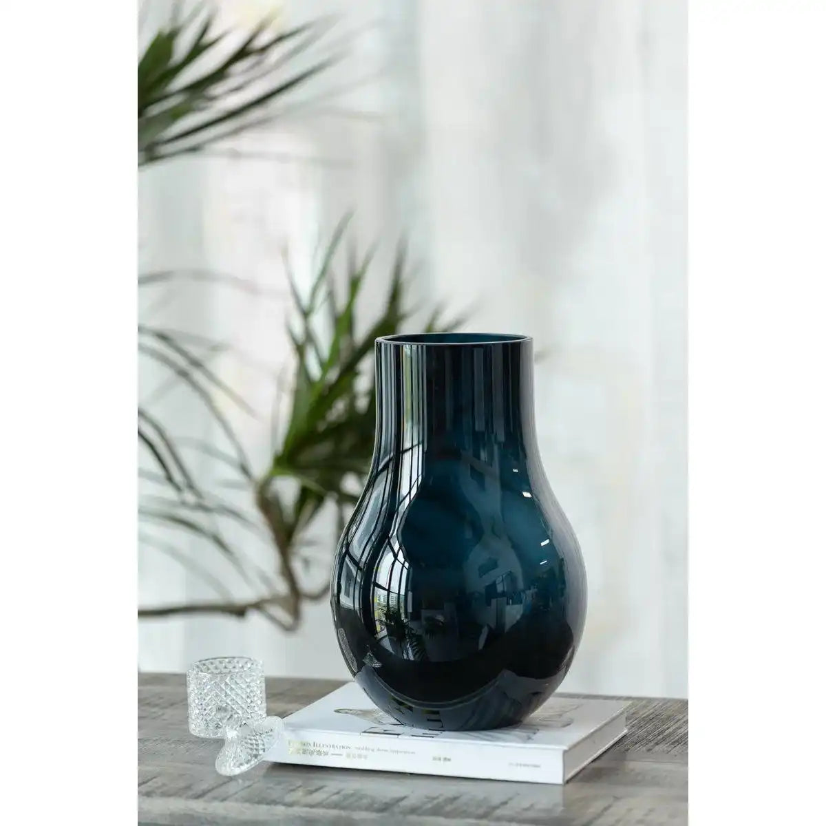 Moderne elegante Vase aus tiefblauem Qualitätsglas, DAVOS10 - HomeDesign Knaus