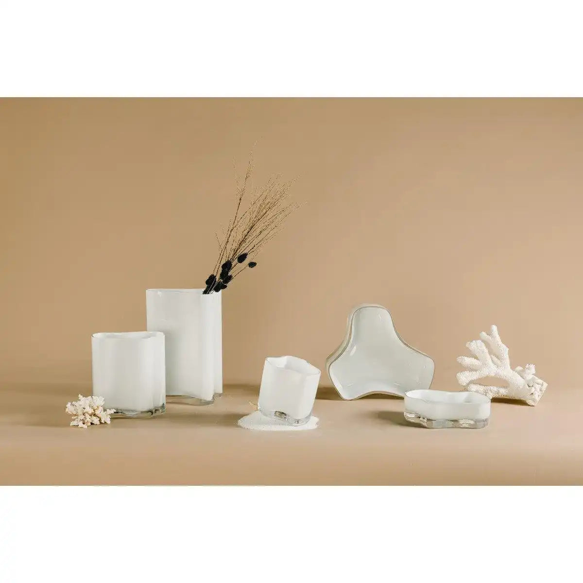 Neue hohe Vase im modernen Design, inspiriert von CORAL und Aalto, COR30WH - HomeDesign Knaus