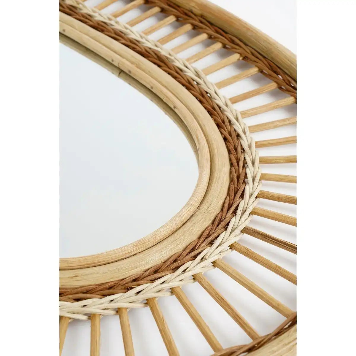 Ovaler Wandspiegel - L59 x B40 x H3 cm - Rattan - hellbraun - HomeDesign Knaus