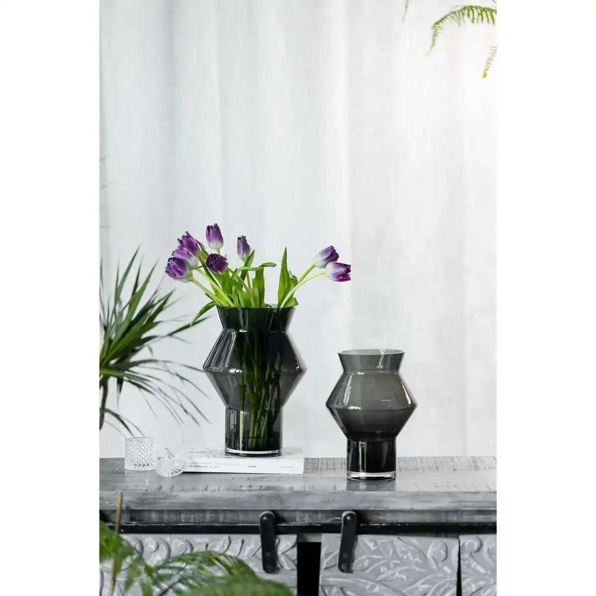 Premium Blumenvase Glasvase Grau kantiger Zylinderform - HomeDesign Knaus
