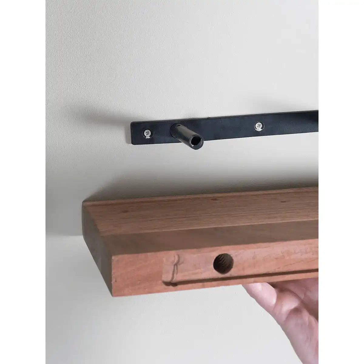 PURE schwebendes Wandregal aus Akazienholz natürliche Form 60x20xh4cm - HomeDesign Knaus