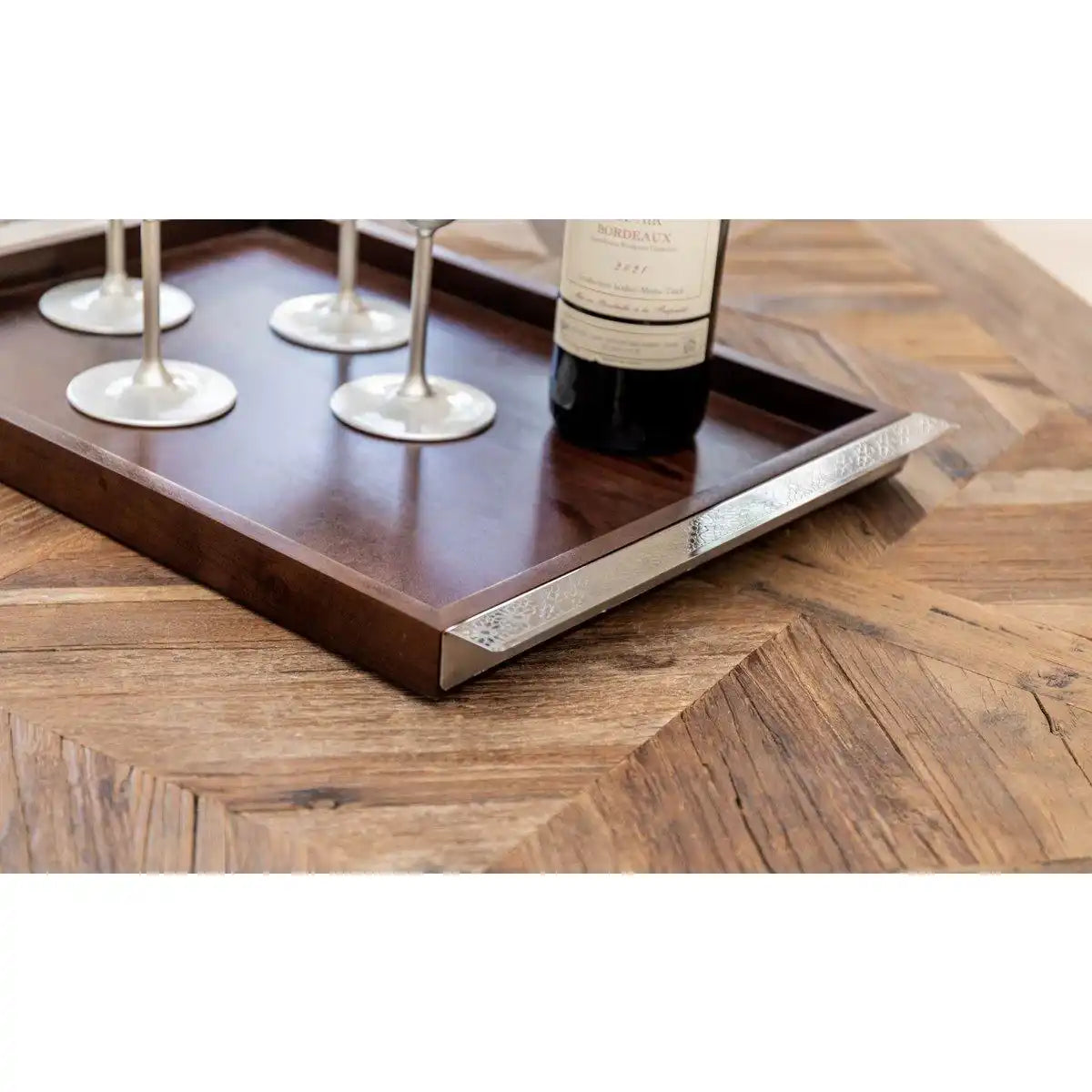 RECHTECKIGES HOLZTABLETT MIT SILBERNEN METALLGRIFFEN 44X33CM - HomeDesign Knaus