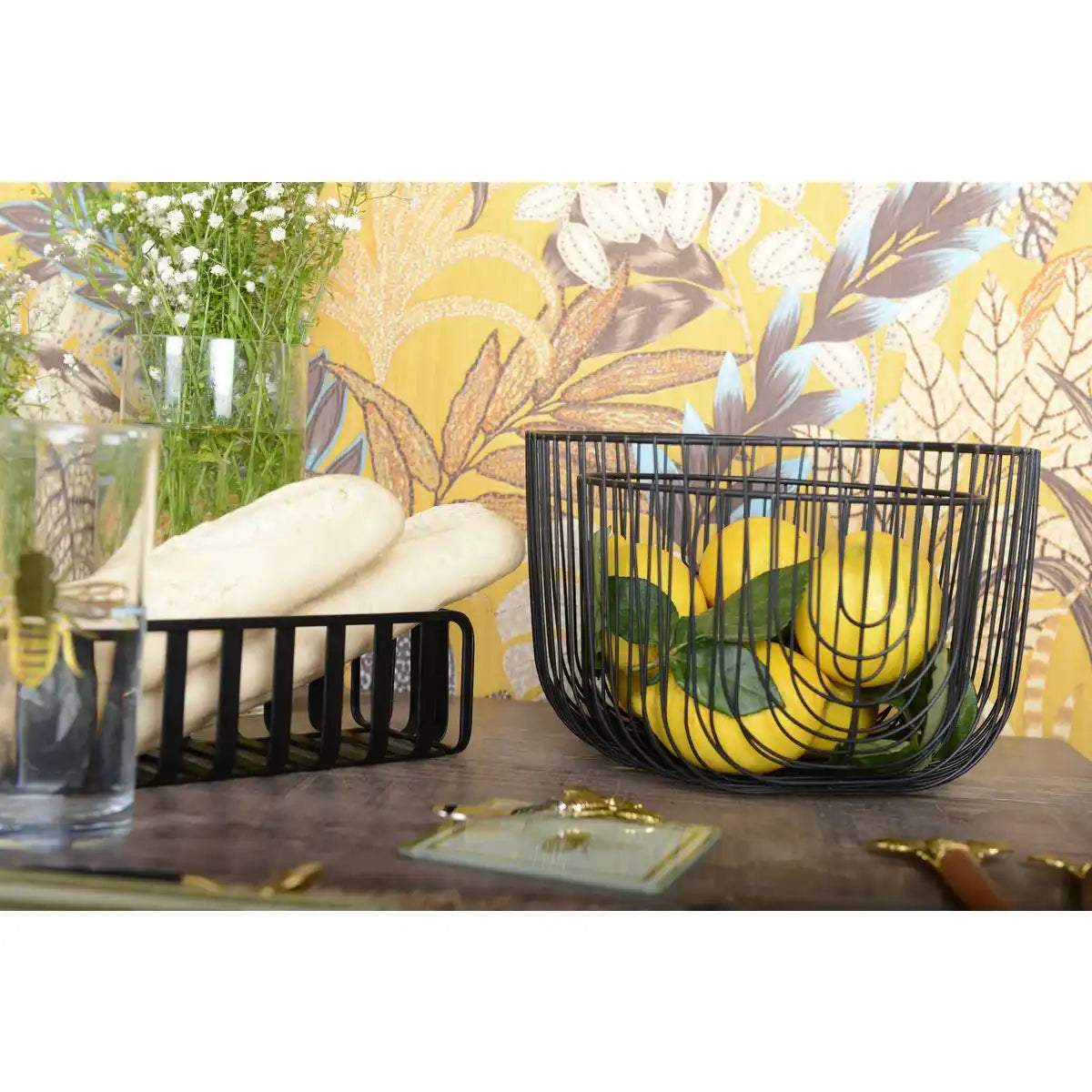 Schwarzer Eisenfruchtkorb - Los 3 - HomeDesign Knaus