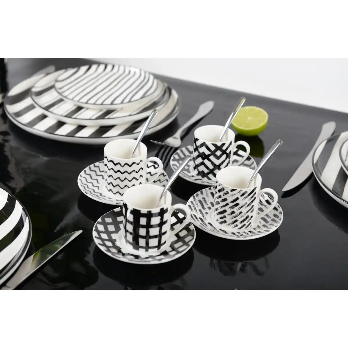 SET 4 KAFFEETASSEN 90ML SCHWARZ UND WEISS - HomeDesign Knaus