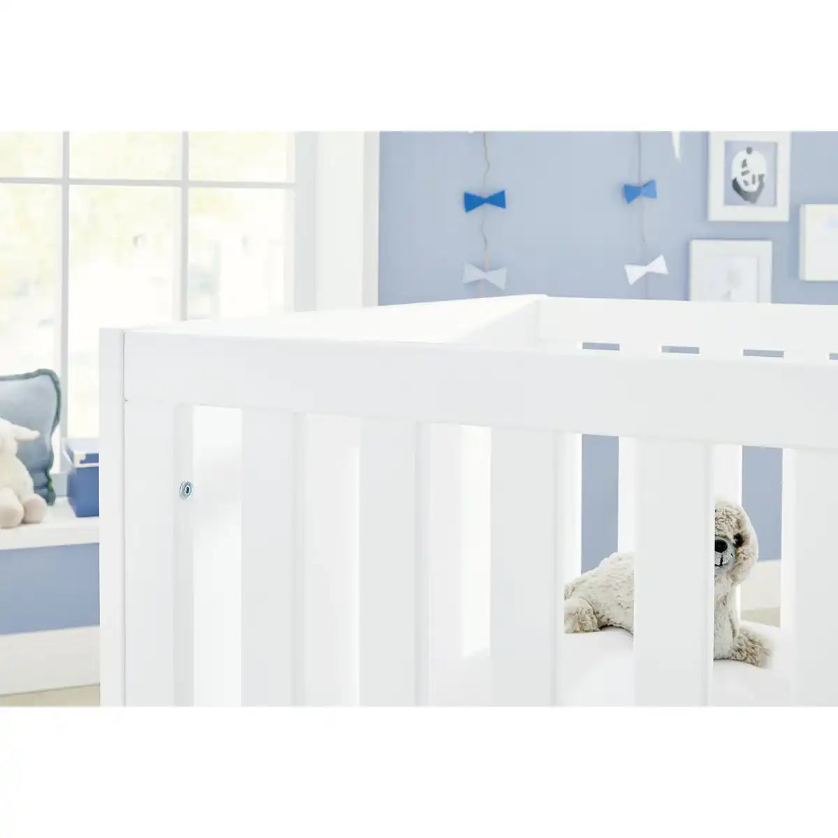 Starter-Set 'Move' breit
2-teilig: Kinderbett, breite Wickelkommode - HomeDesign Knaus