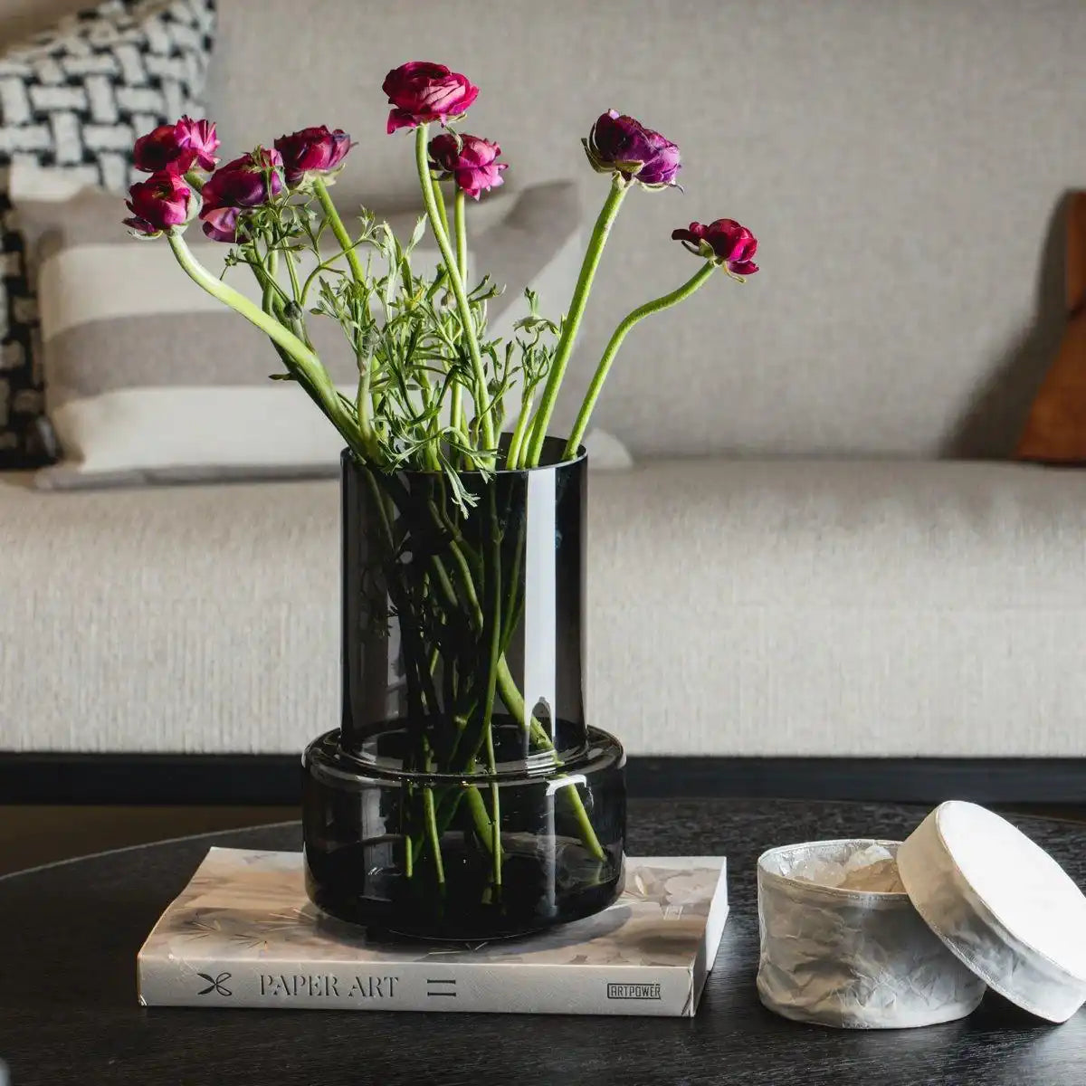 Vase im modernen Retro-Design, tiefgraue Farbe, TYLER12GR - HomeDesign Knaus