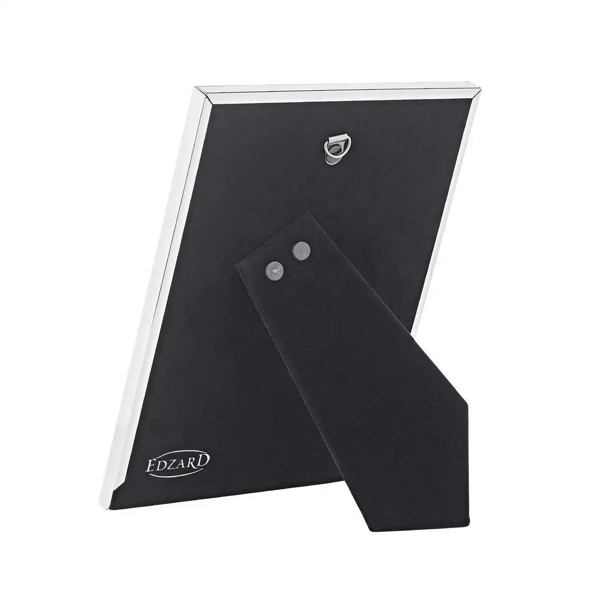 Fotorahmen Riga (13x18 cm), edel versilbert, anlaufgeschützt, inkl. 2 Aufhänger, Quer- und Hochformat - HomeDesign Knaus