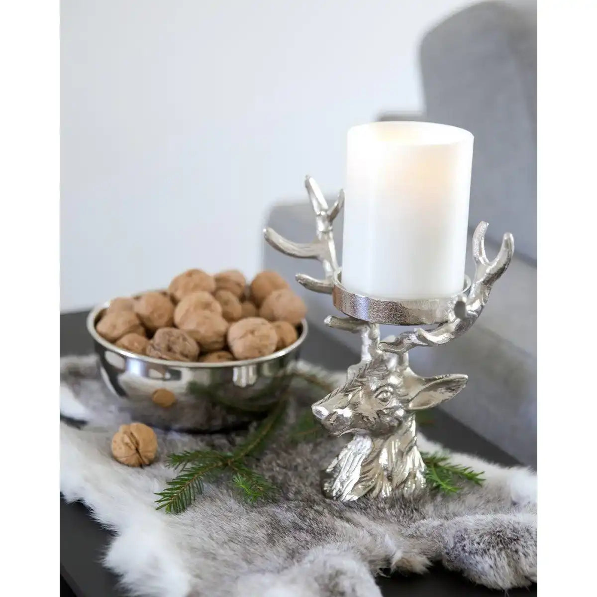 Kerzenleuchter Hirsch, Aluminium vernickelt, Höhe 20 cm, für Stumpenkerze ø 6 cm - HomeDesign Knaus