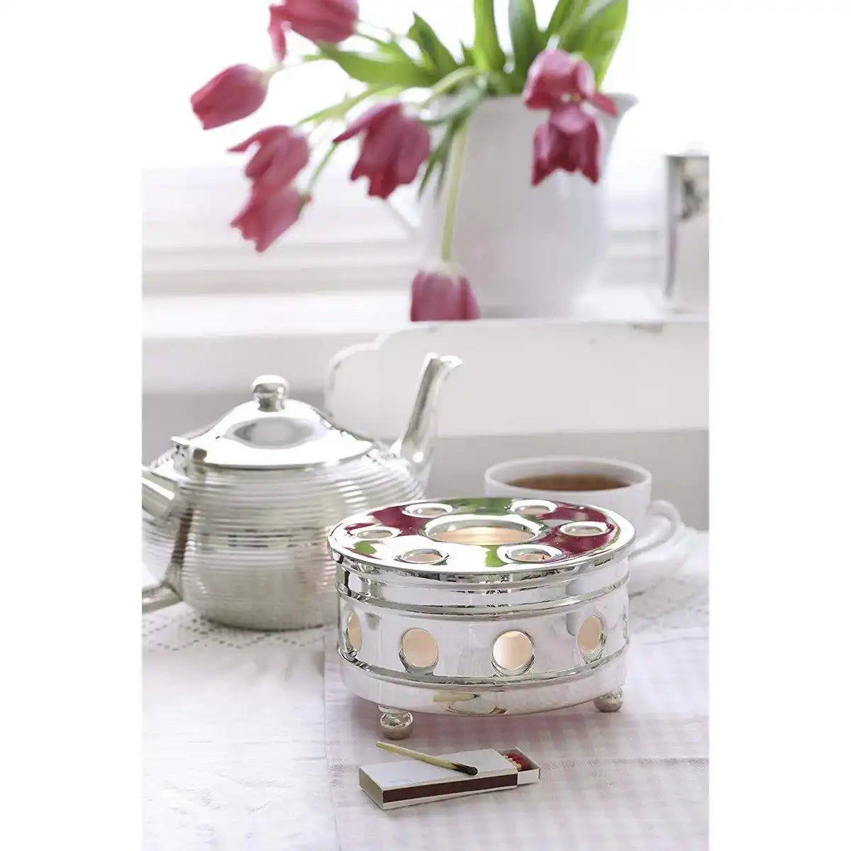 Stövchen Lydia, für Teelicht, abnehmbarer Deckel, schwerversilbert, Durchmesser 13 cm - HomeDesign Knaus