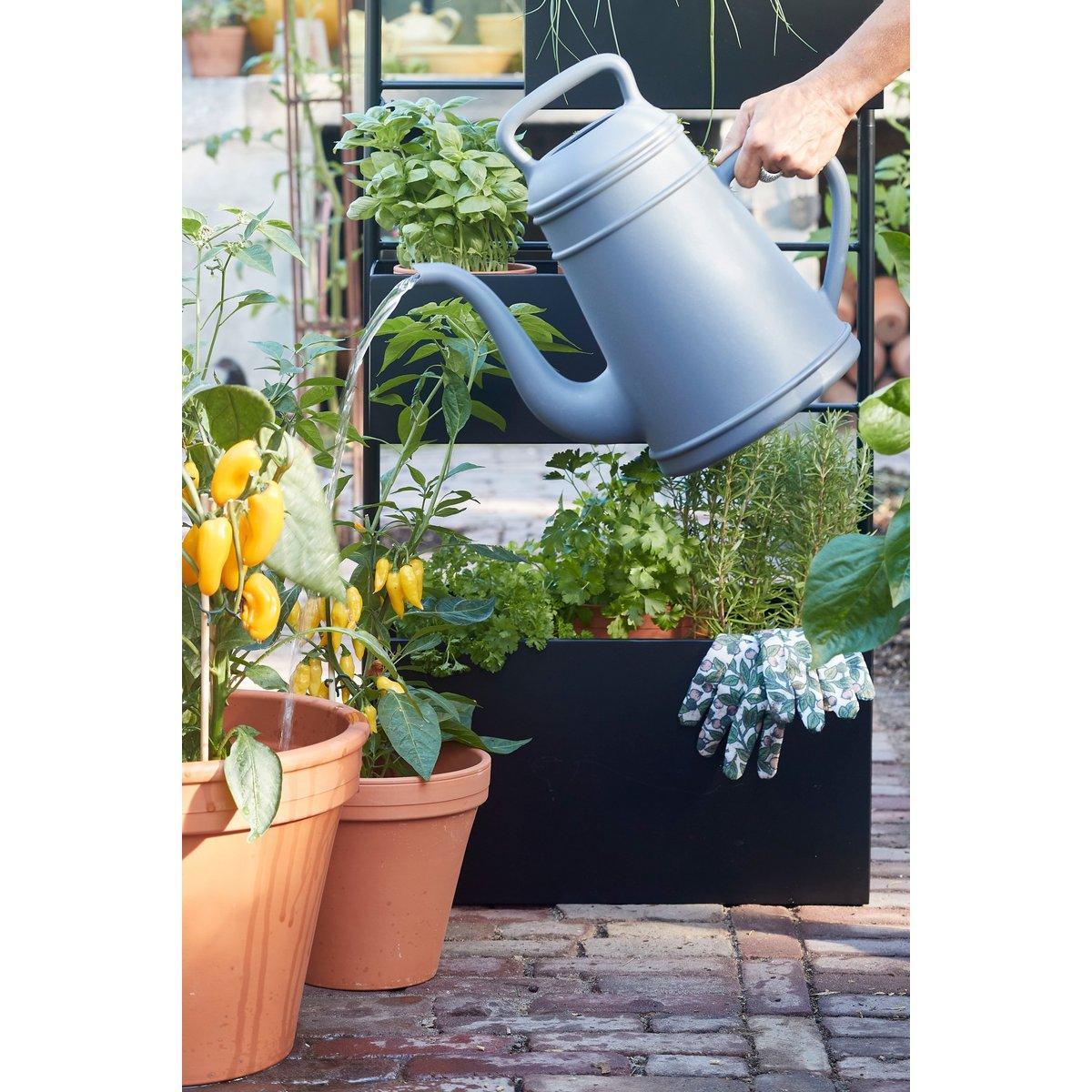 Tobi Gießkanne – 8 Liter – recycelter Kunststoff – Anthrazit - HomeDesign Knaus