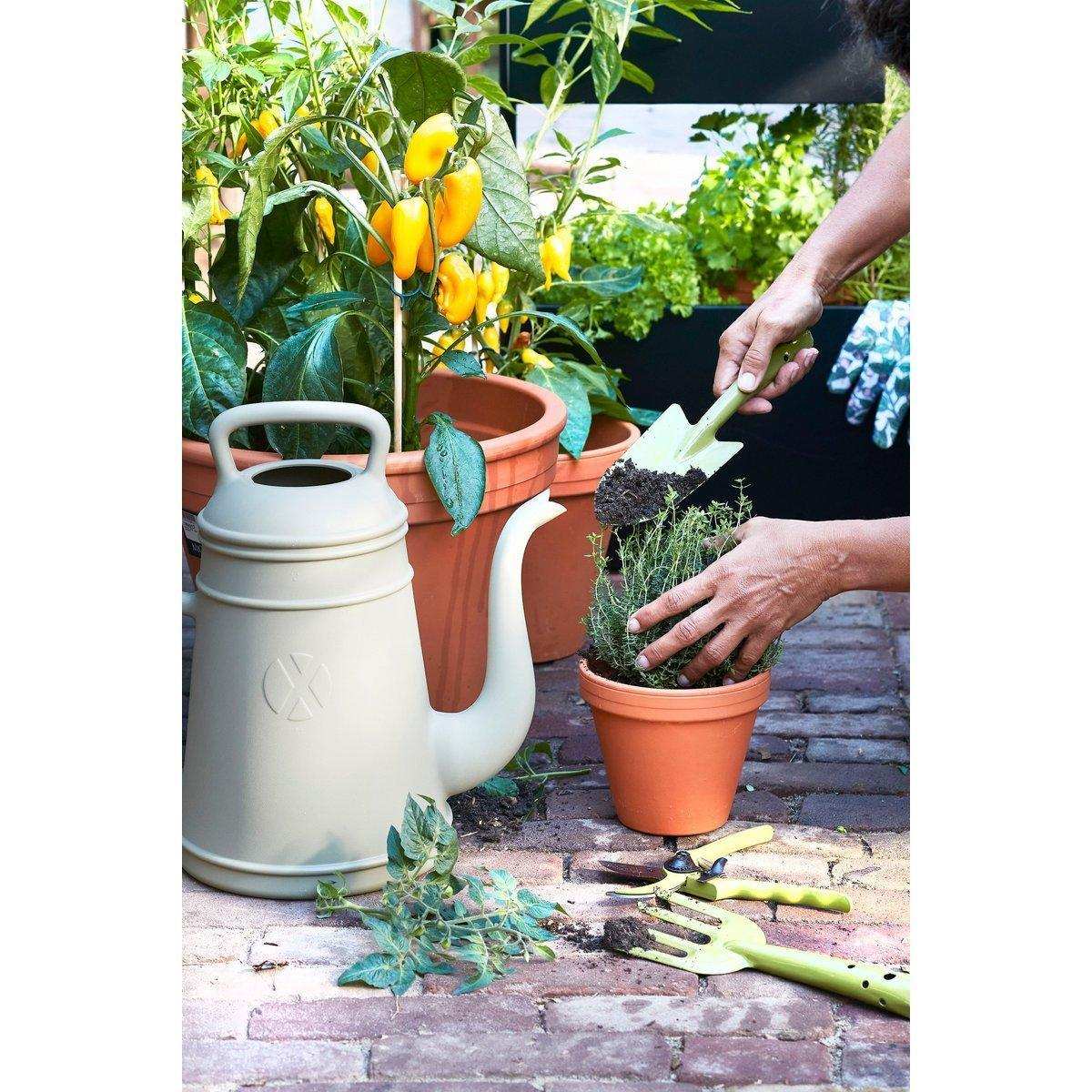 Tobi Gießkanne – 8 Liter – recycelter Kunststoff – Grau - HomeDesign Knaus