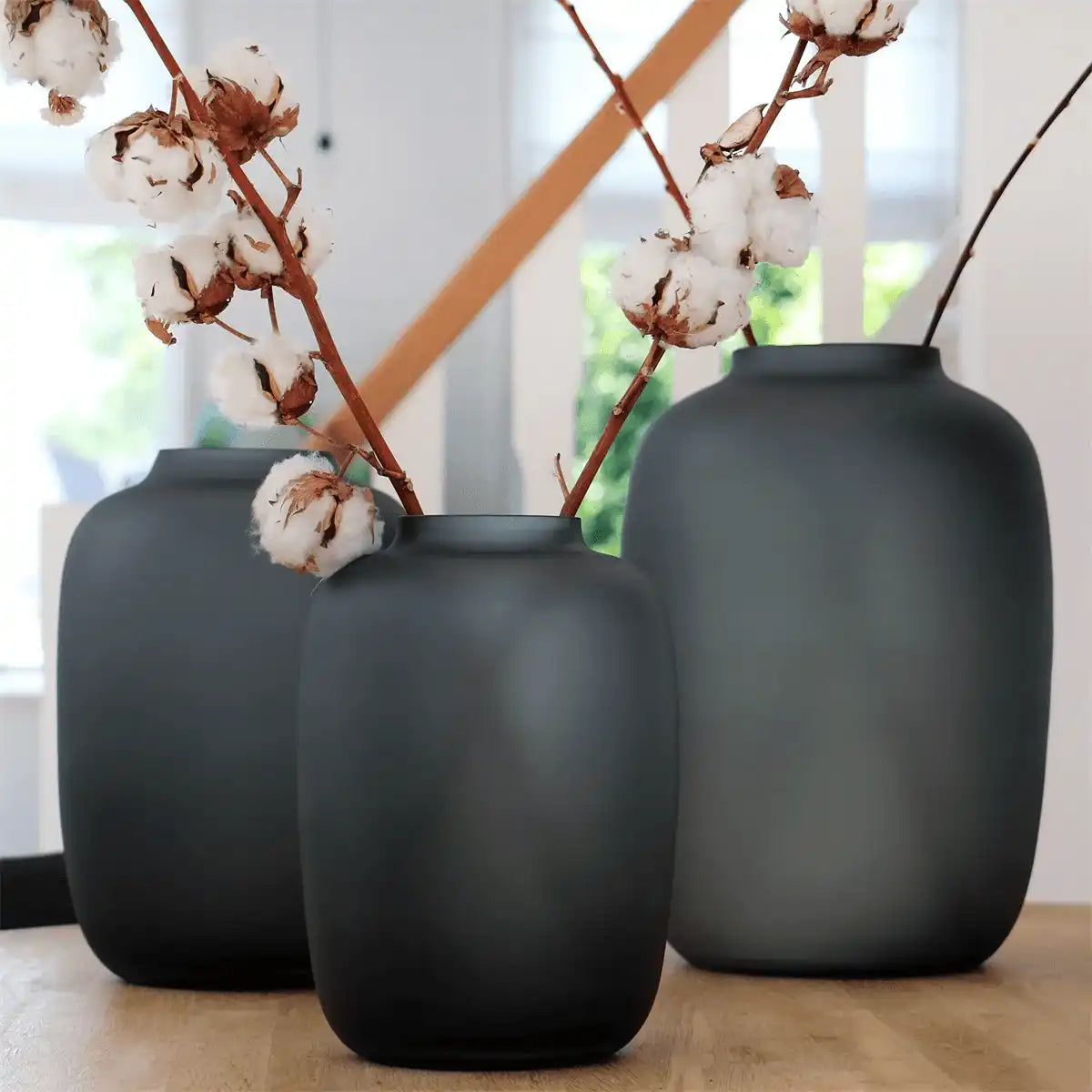 Vase Blumenvase Bodenvase Mundgeblasen Satingrau grau