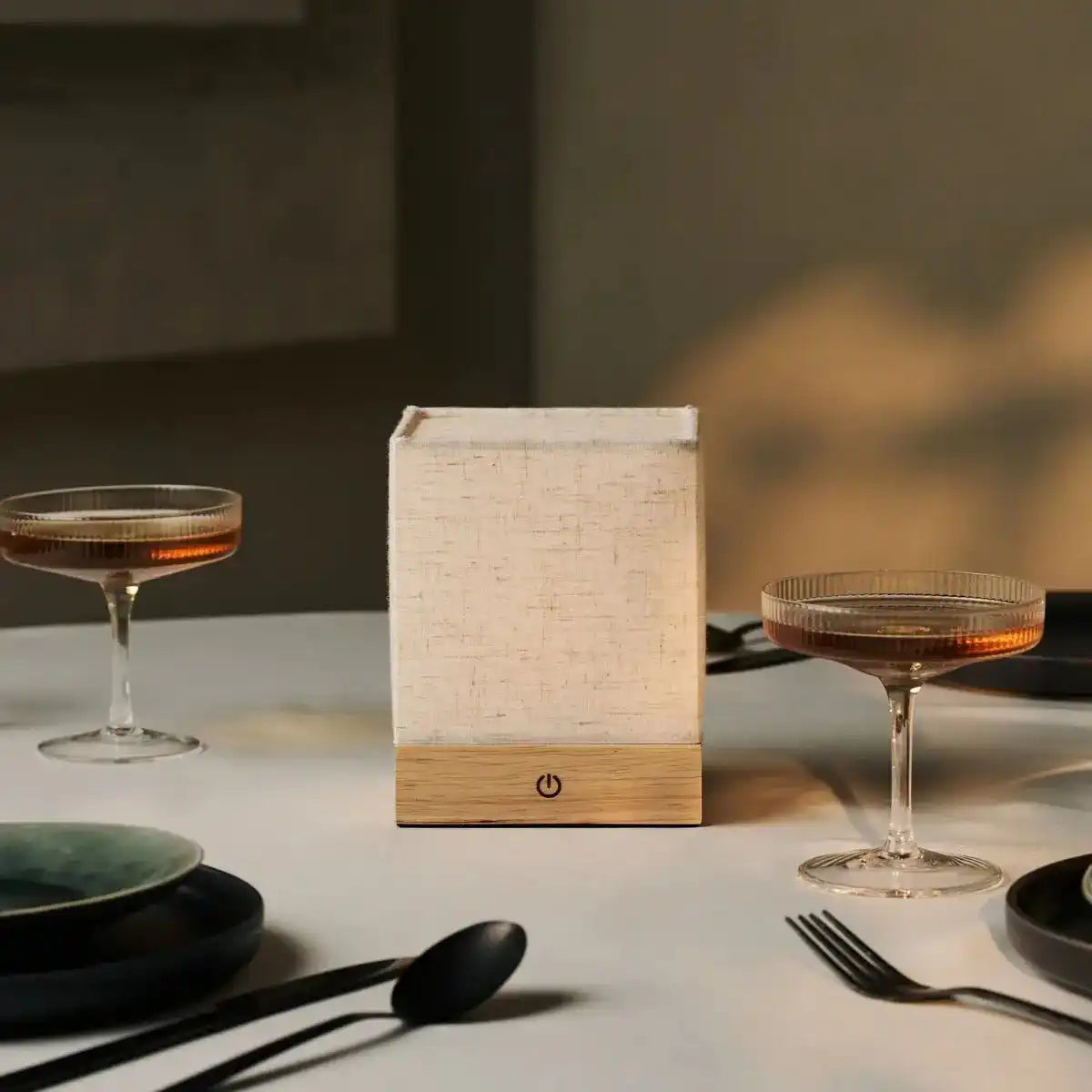 Zano hellbraune drahtlose Lampe mit Holz und Leinen - Stimmungsbeleuchtung, LED -Tischlampe mit Batterie