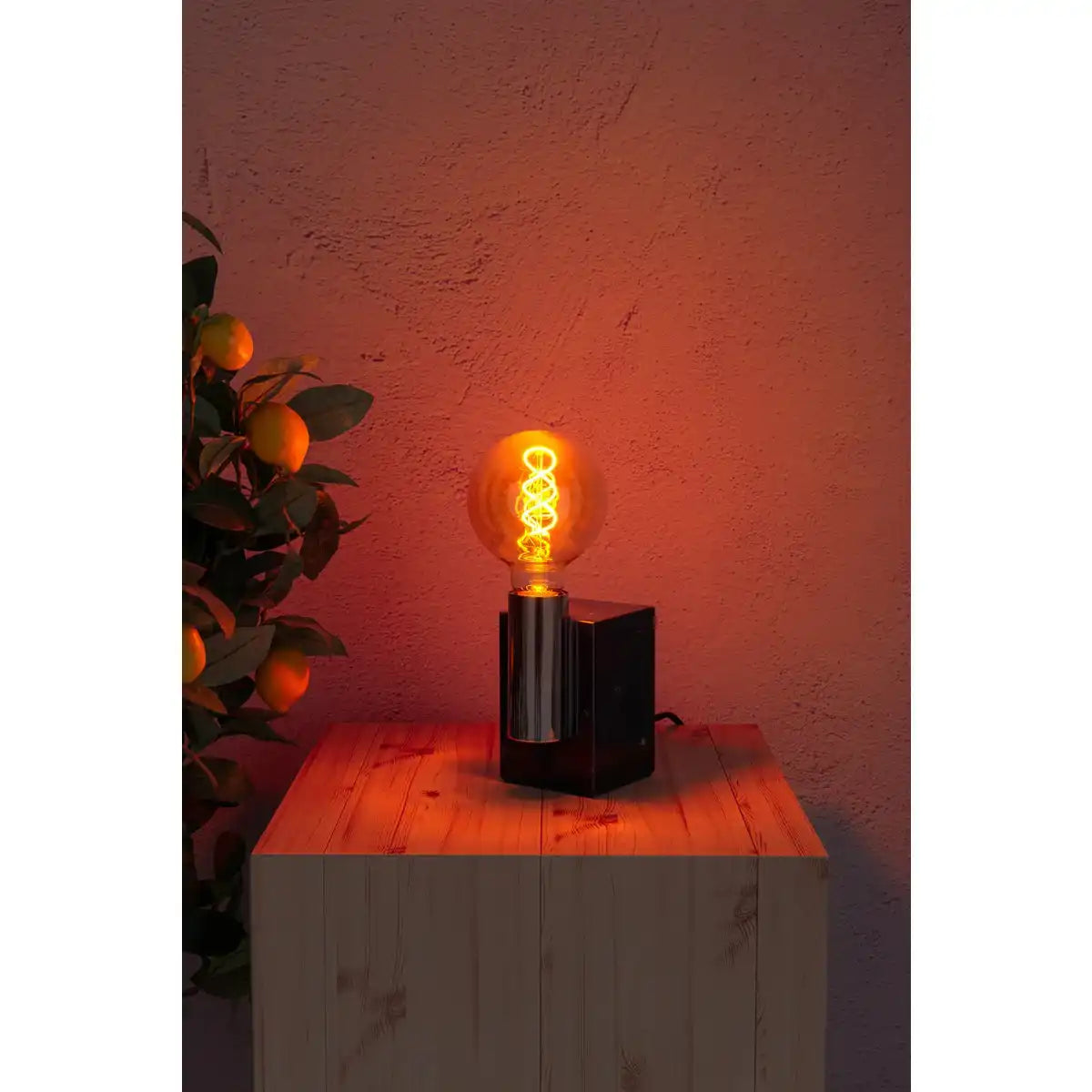 LED Leuchtmittel "DILLY" 3er-Set mit E27-Fassung, 4 Watt Ø 9,5cm, aus Metall und Glas, amber