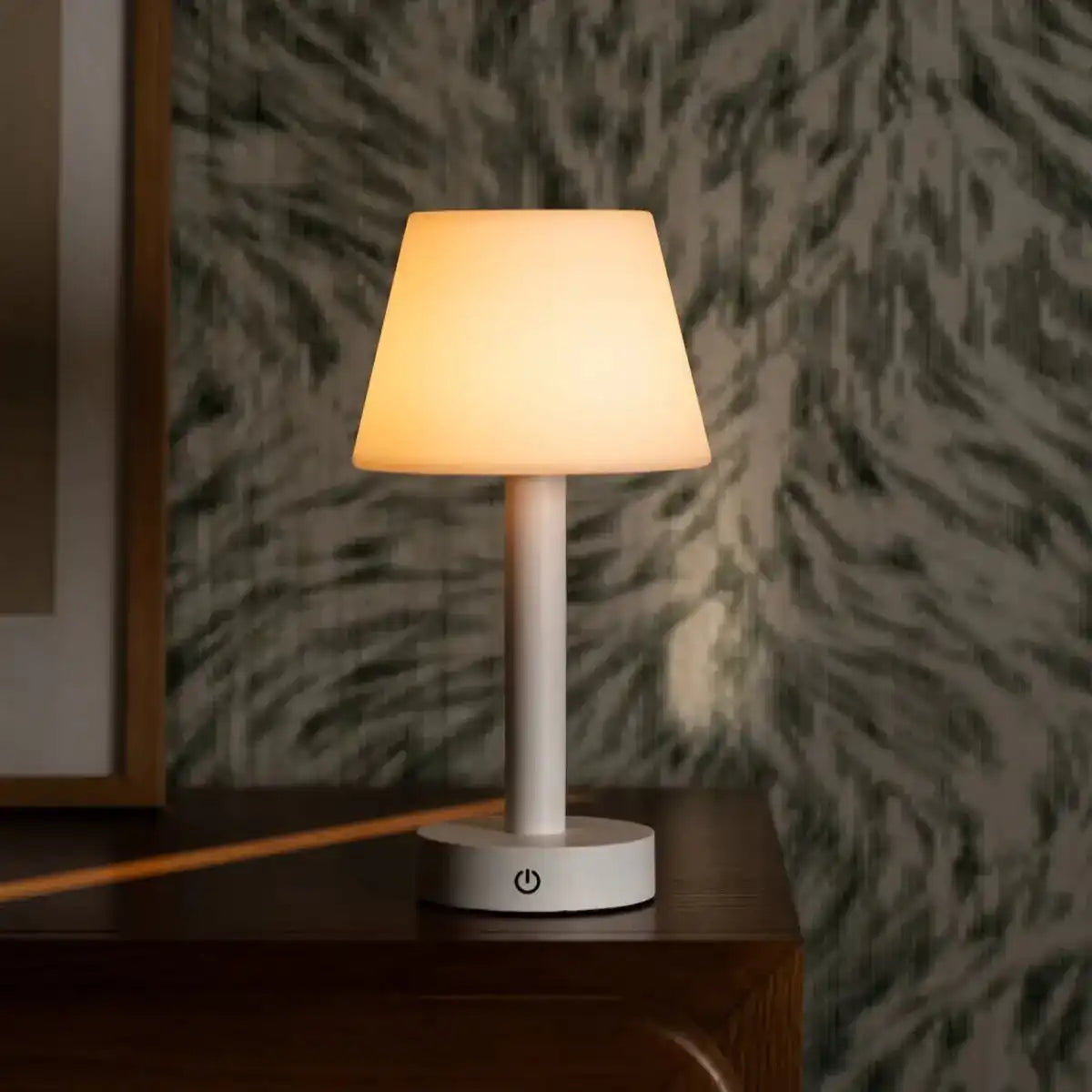 Zoë Weiße wiederaufladbare Tischlampe aus Holz | Kabellos, dimmbar, USB-C, 80-Stunden-Akku