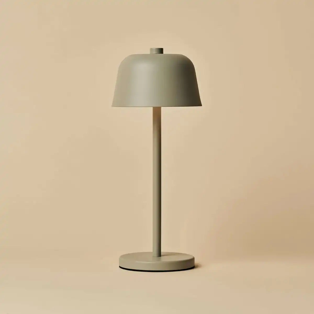 Anton Shadow Grey wiederaufladbare Tischlampe | Stilvolle und schnurlose Beleuchtung
